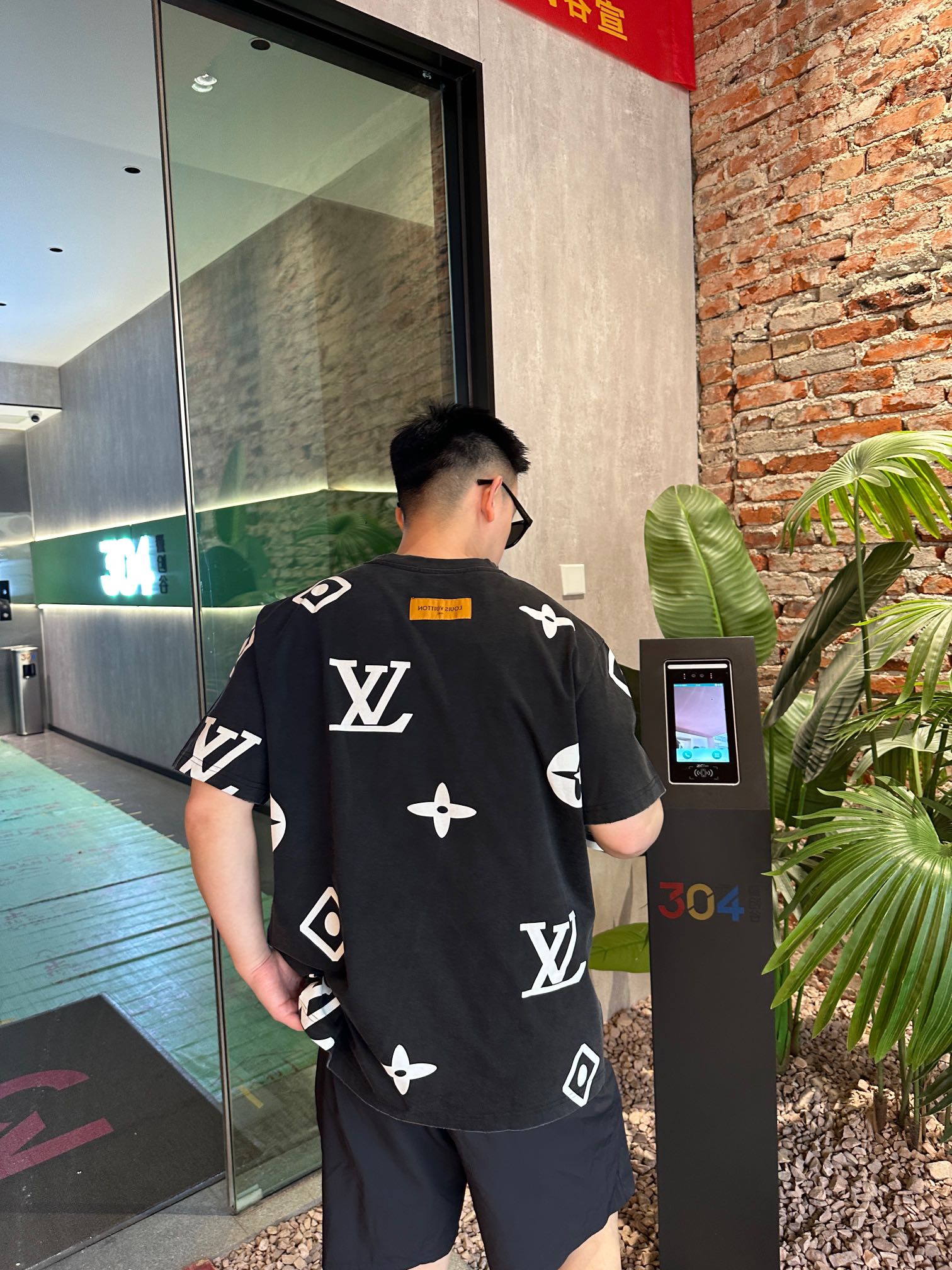 LuxluxHouse Best Quality Clothes T-shirt Louis Vuitton