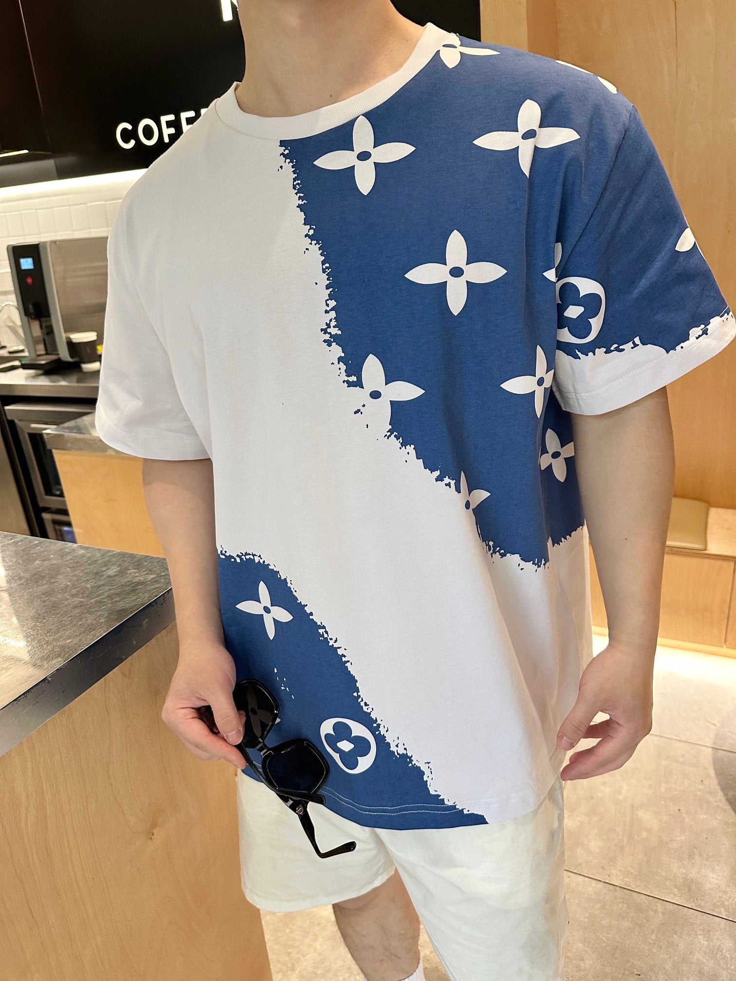 LuxluxHouse Best Quality Clothes T-shirt Louis Vuitton