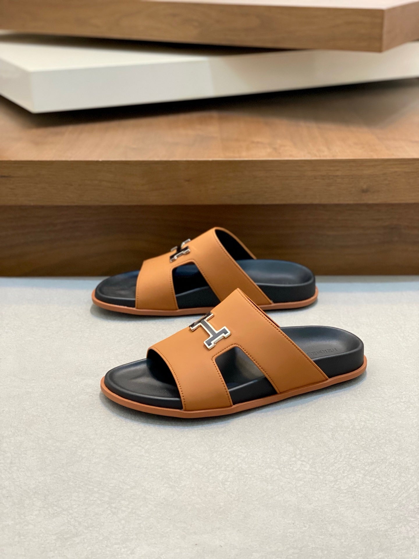 LuxluxHouse Best Quality Sandals Hermes