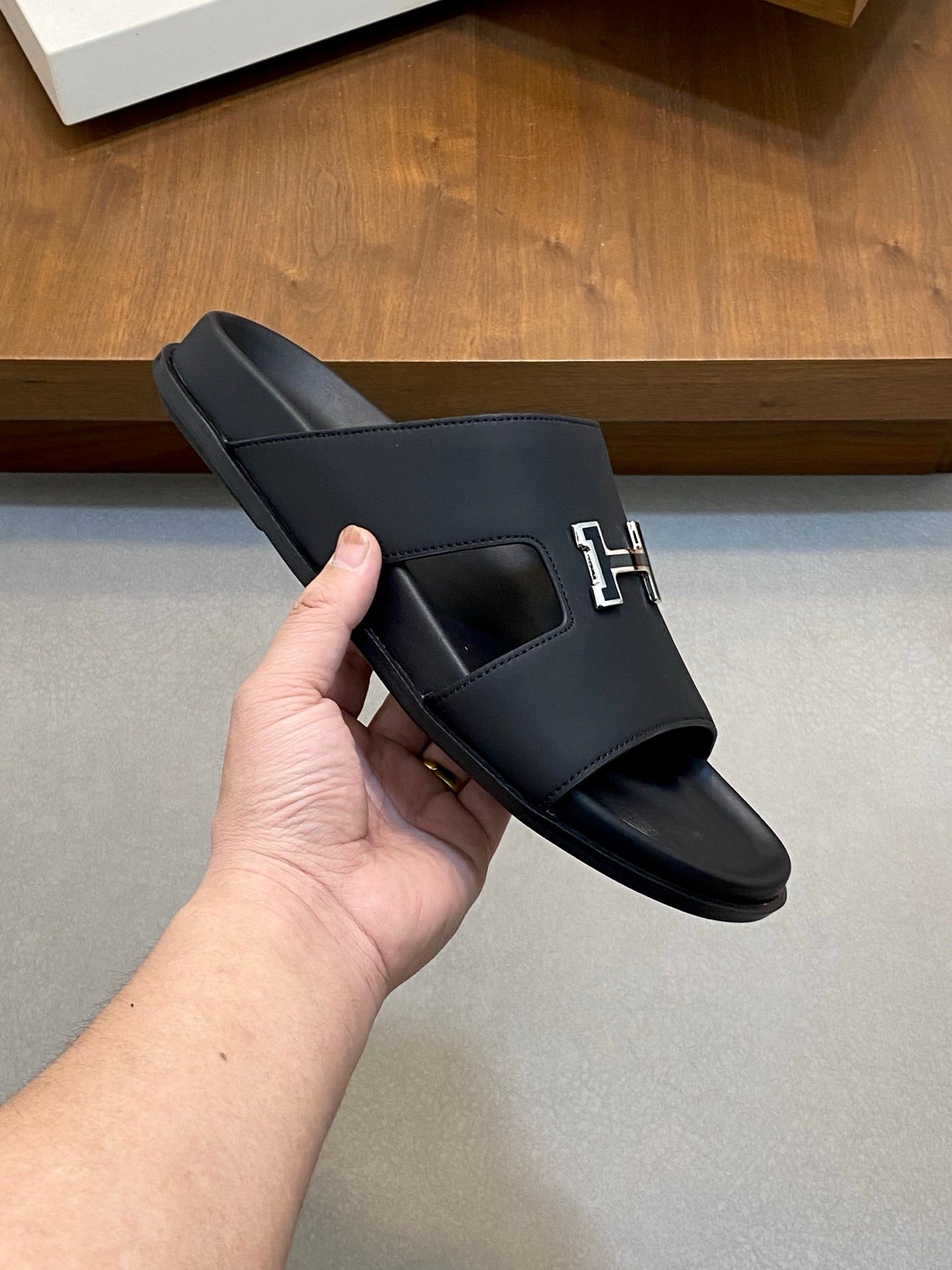 LuxluxHouse Best Quality Sandals Hermes