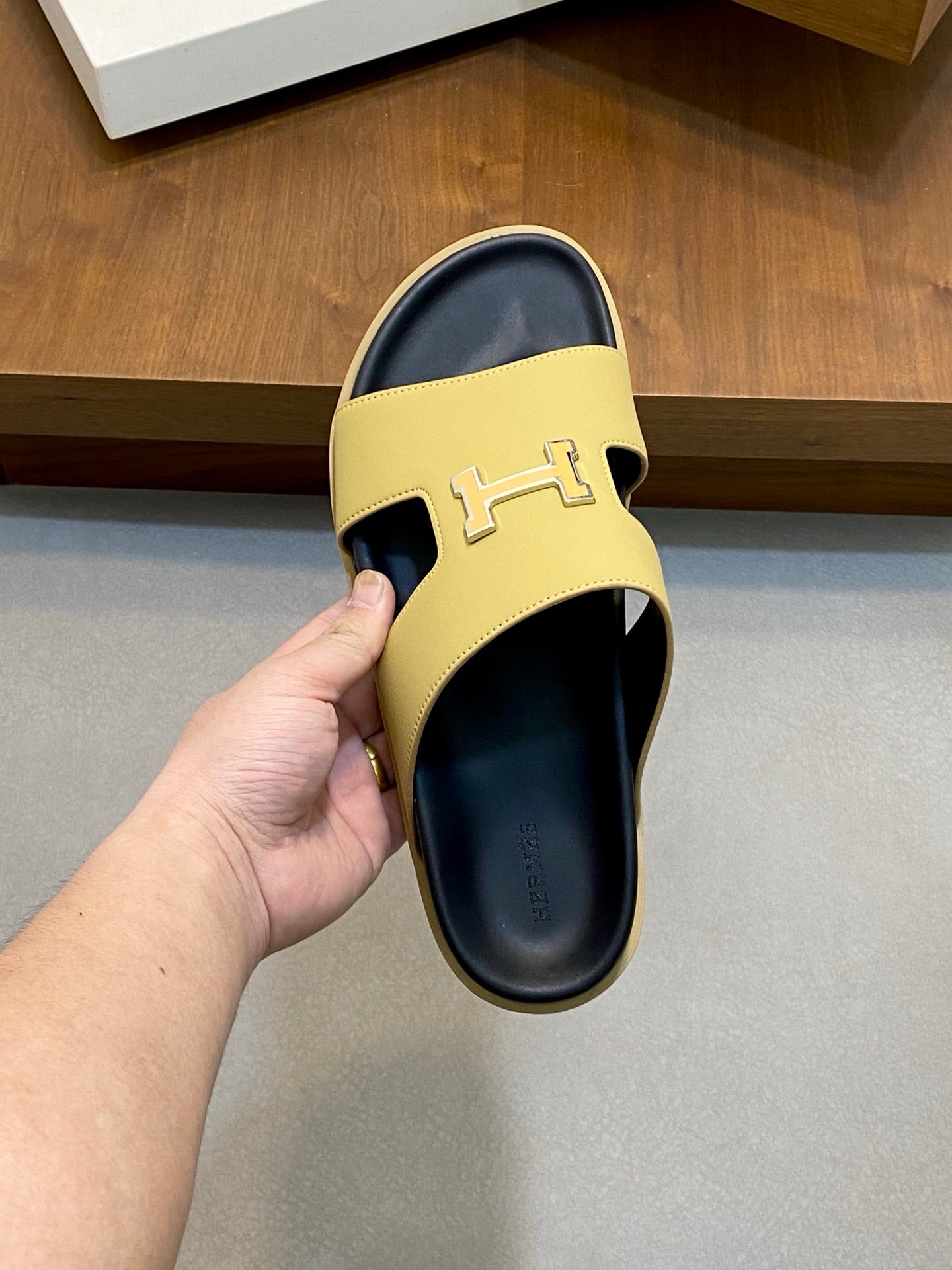 LuxluxHouse Best Quality Sandals Hermes