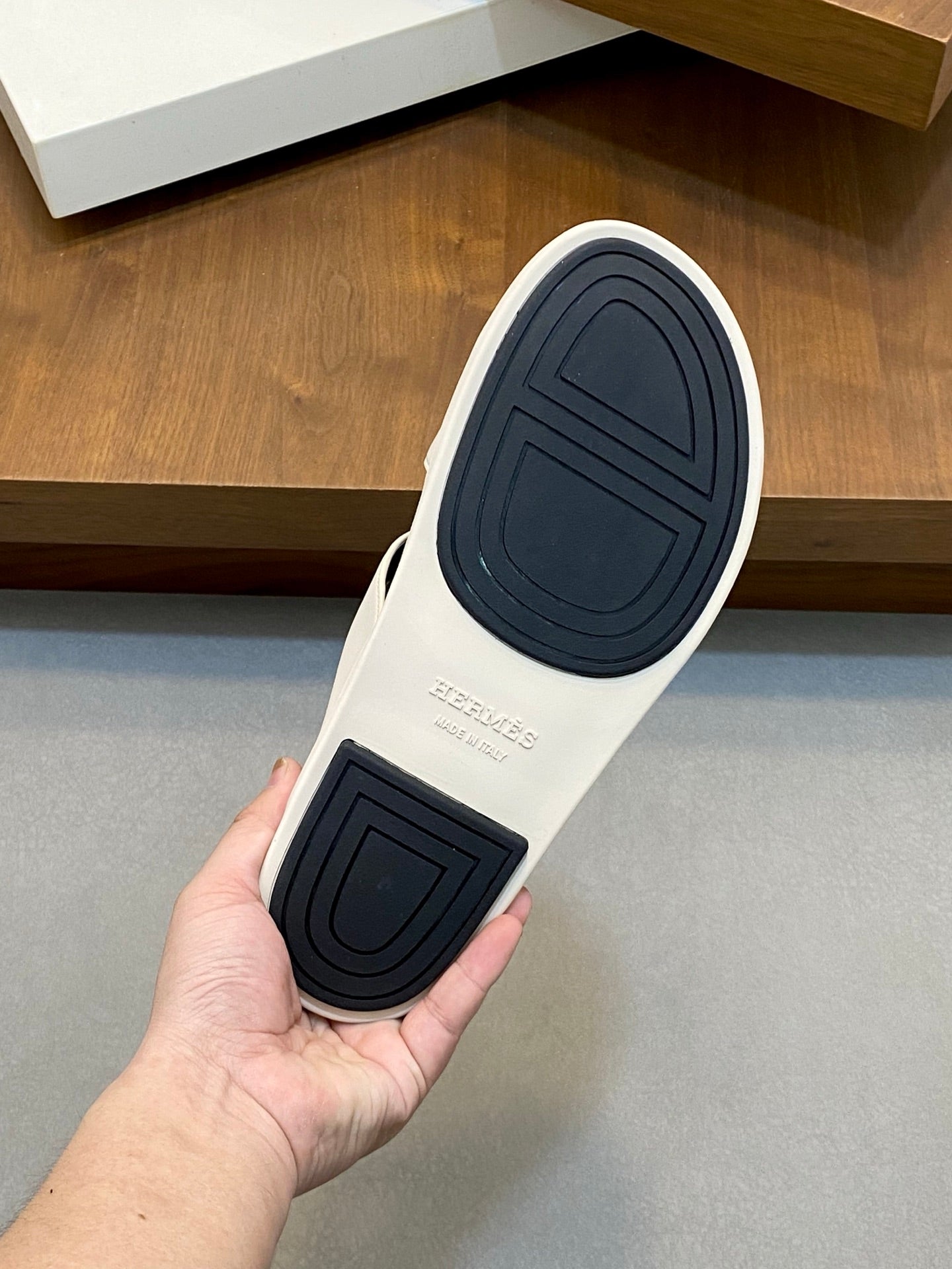 LuxluxHouse Best Quality Sandals Hermes