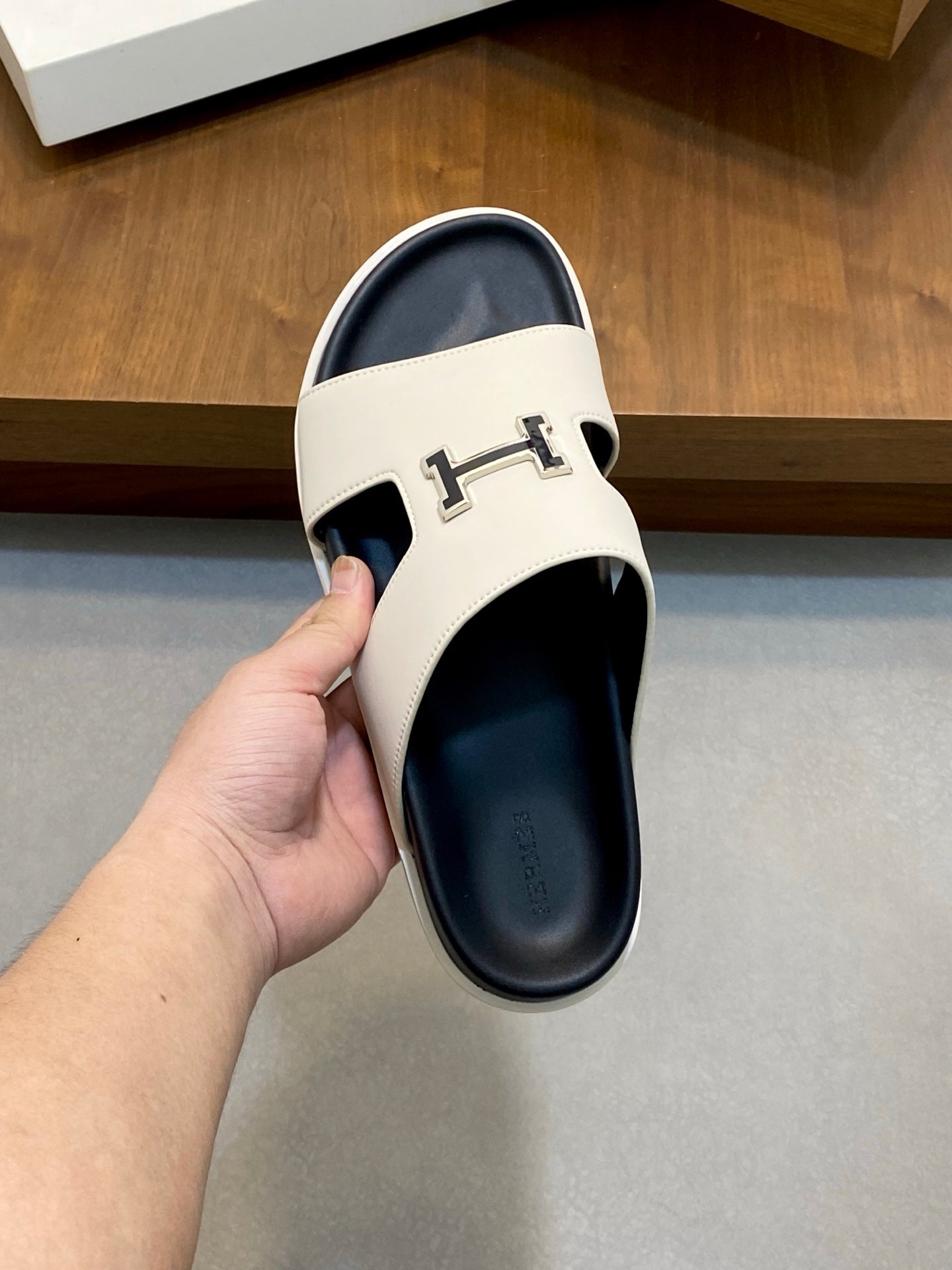 LuxluxHouse Best Quality Sandals Hermes