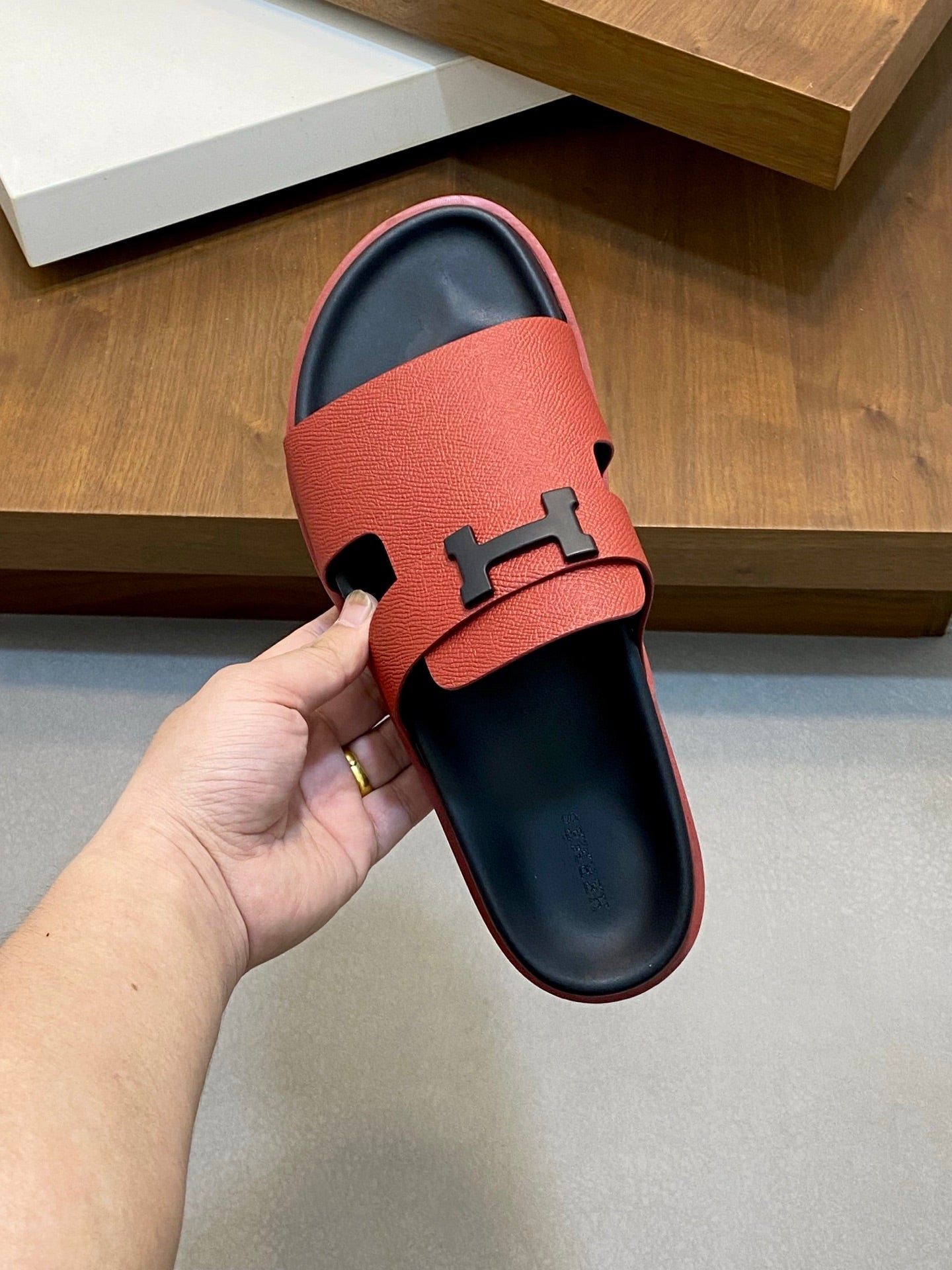 LuxluxHouse Best Quality Sandals Hermes