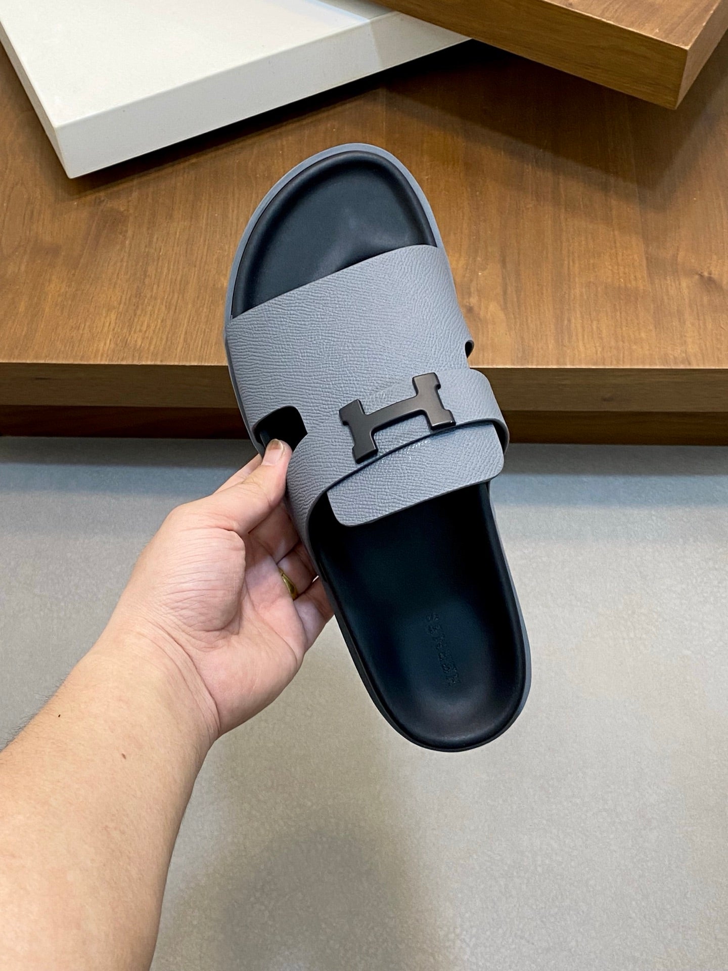 LuxluxHouse Best Quality Sandals Hermes