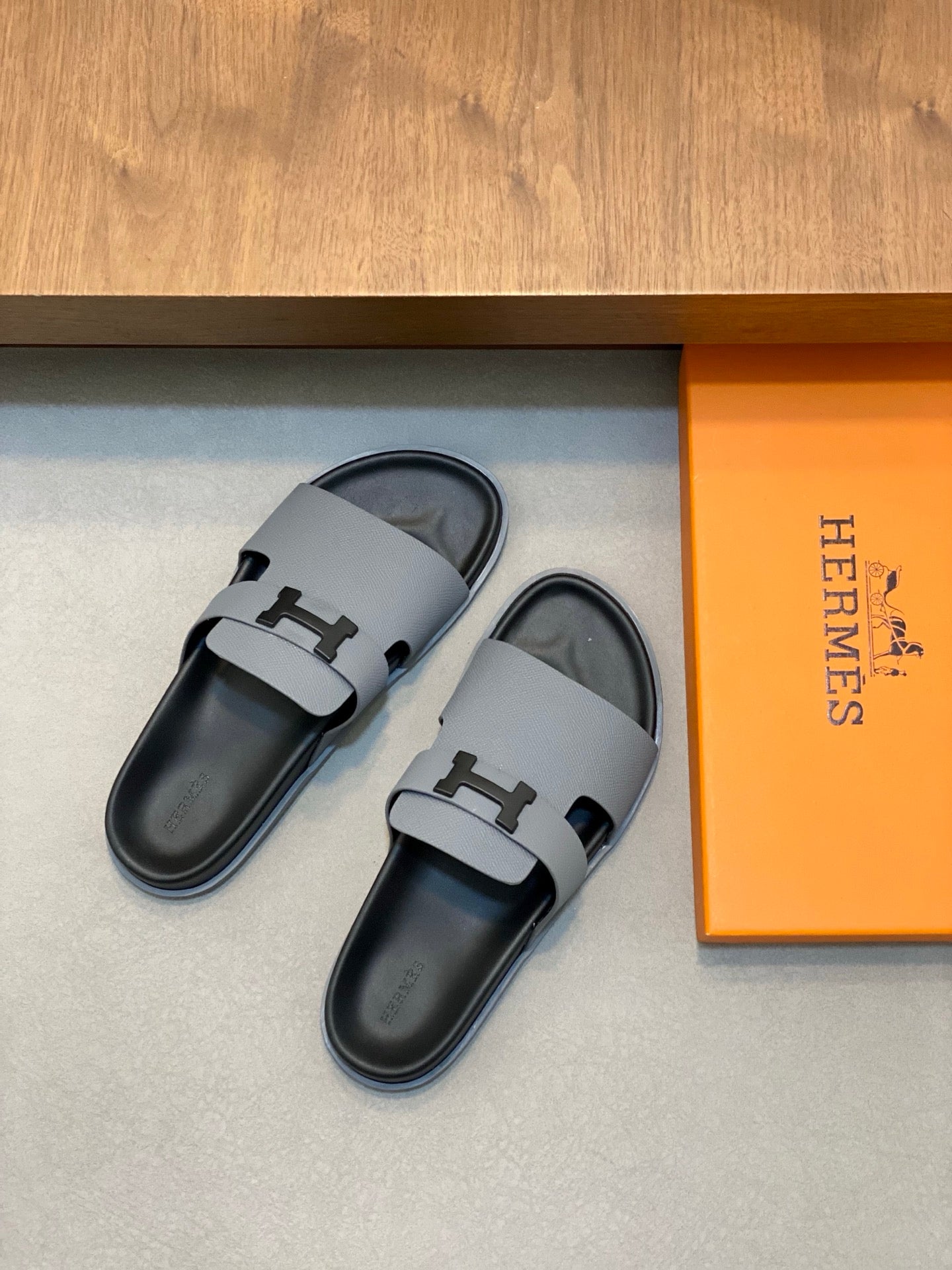 LuxluxHouse Best Quality Sandals Hermes