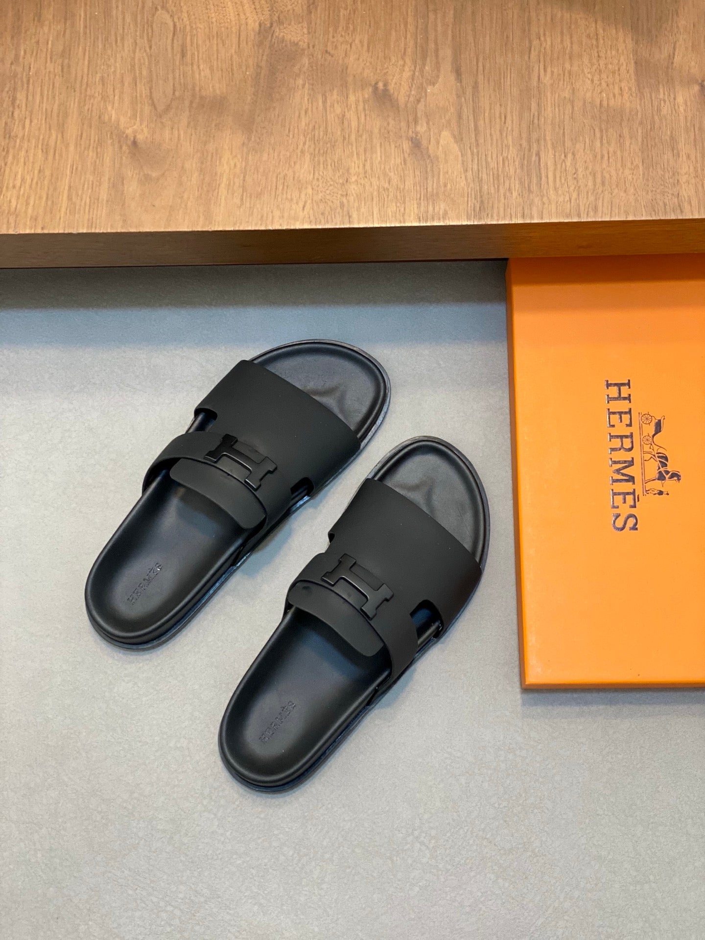 LuxluxHouse Best Quality Sandals Hermes