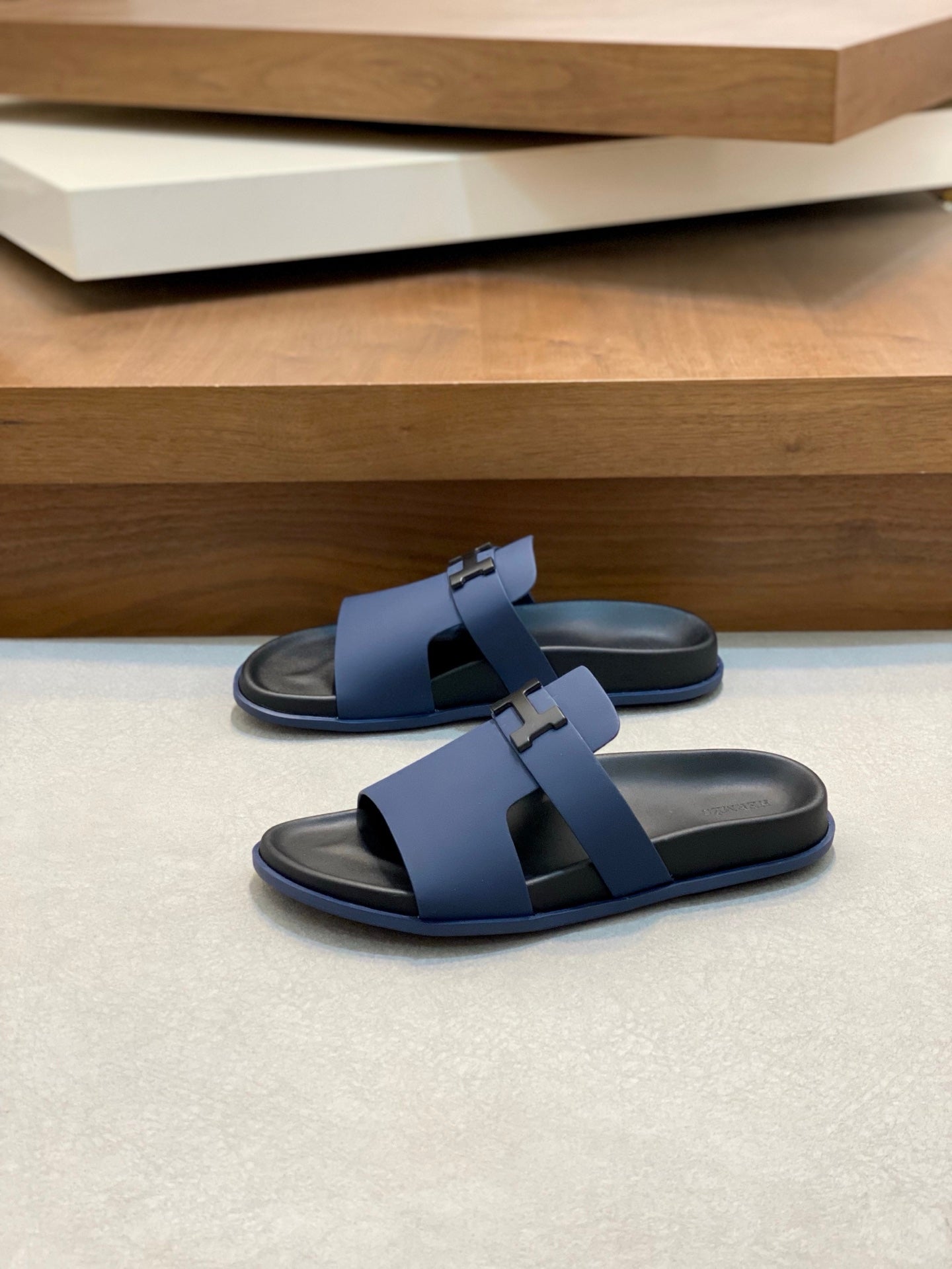 LuxluxHouse Best Quality Sandals Hermes