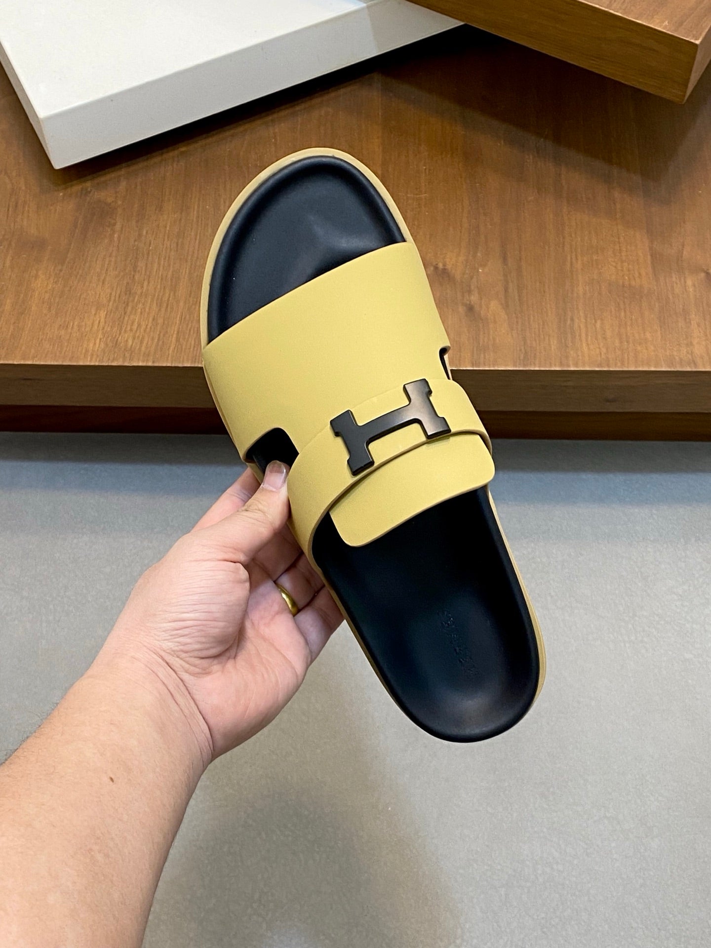 LuxluxHouse Best Quality Sandals Hermes