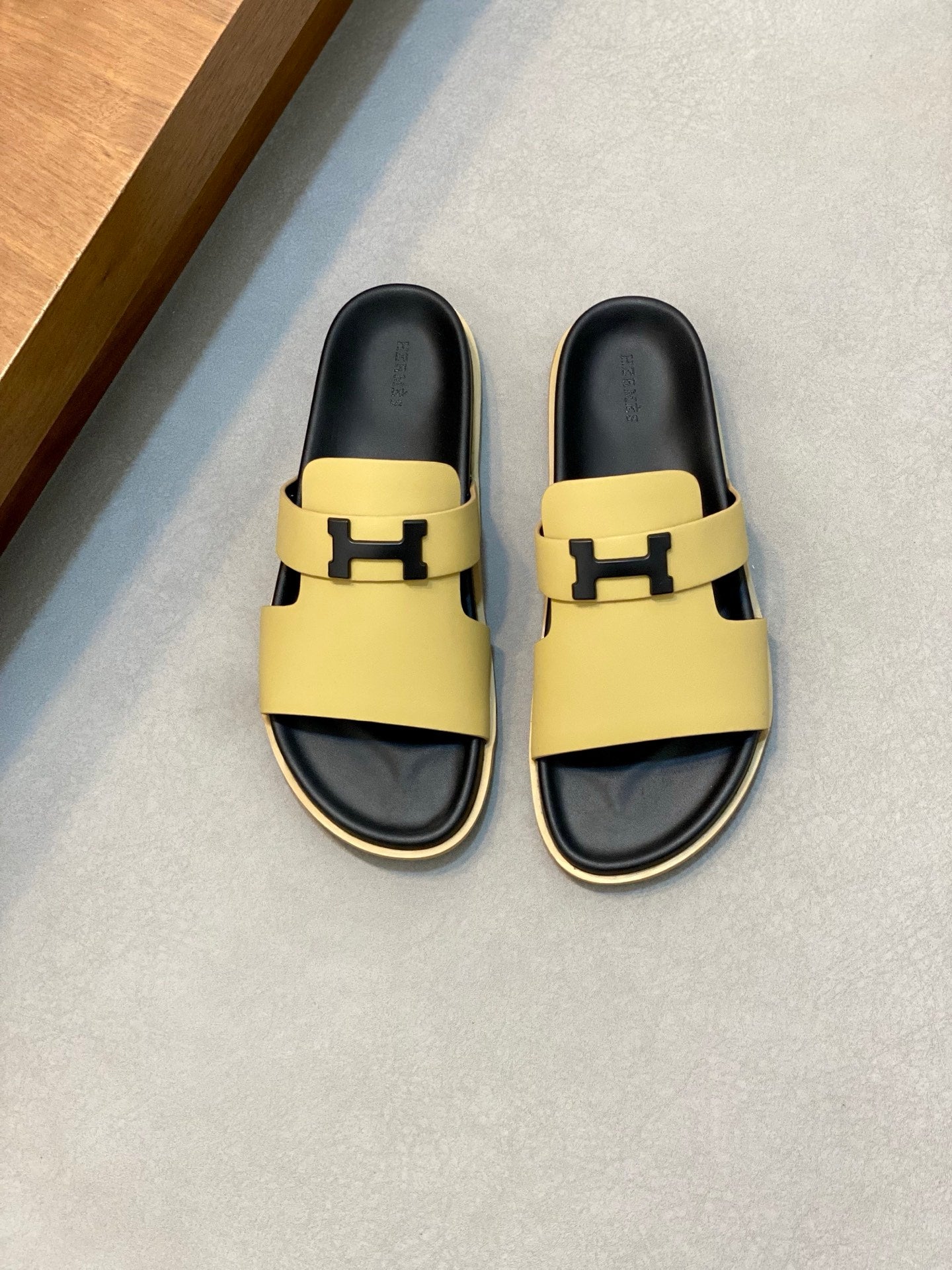 LuxluxHouse Best Quality Sandals Hermes
