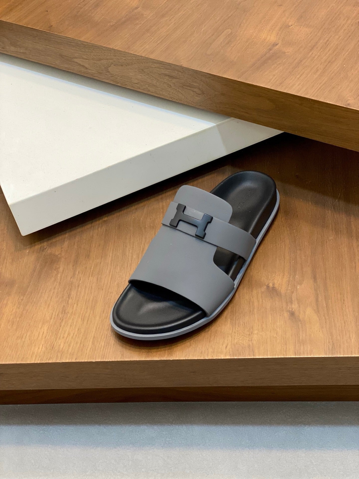 LuxluxHouse Best Quality Sandals Hermes