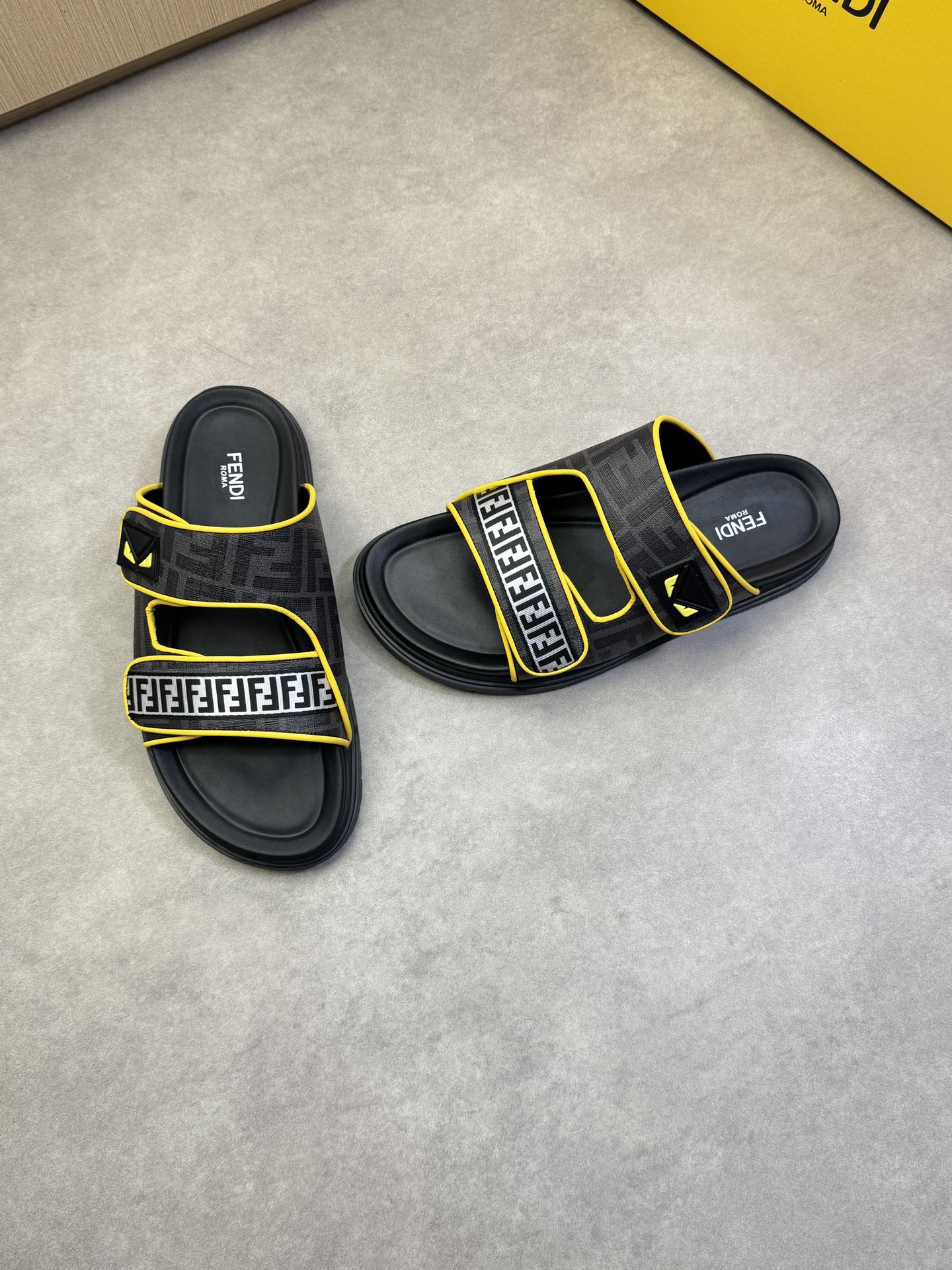 LuxluxHouse Best Quality Sandals Fendi