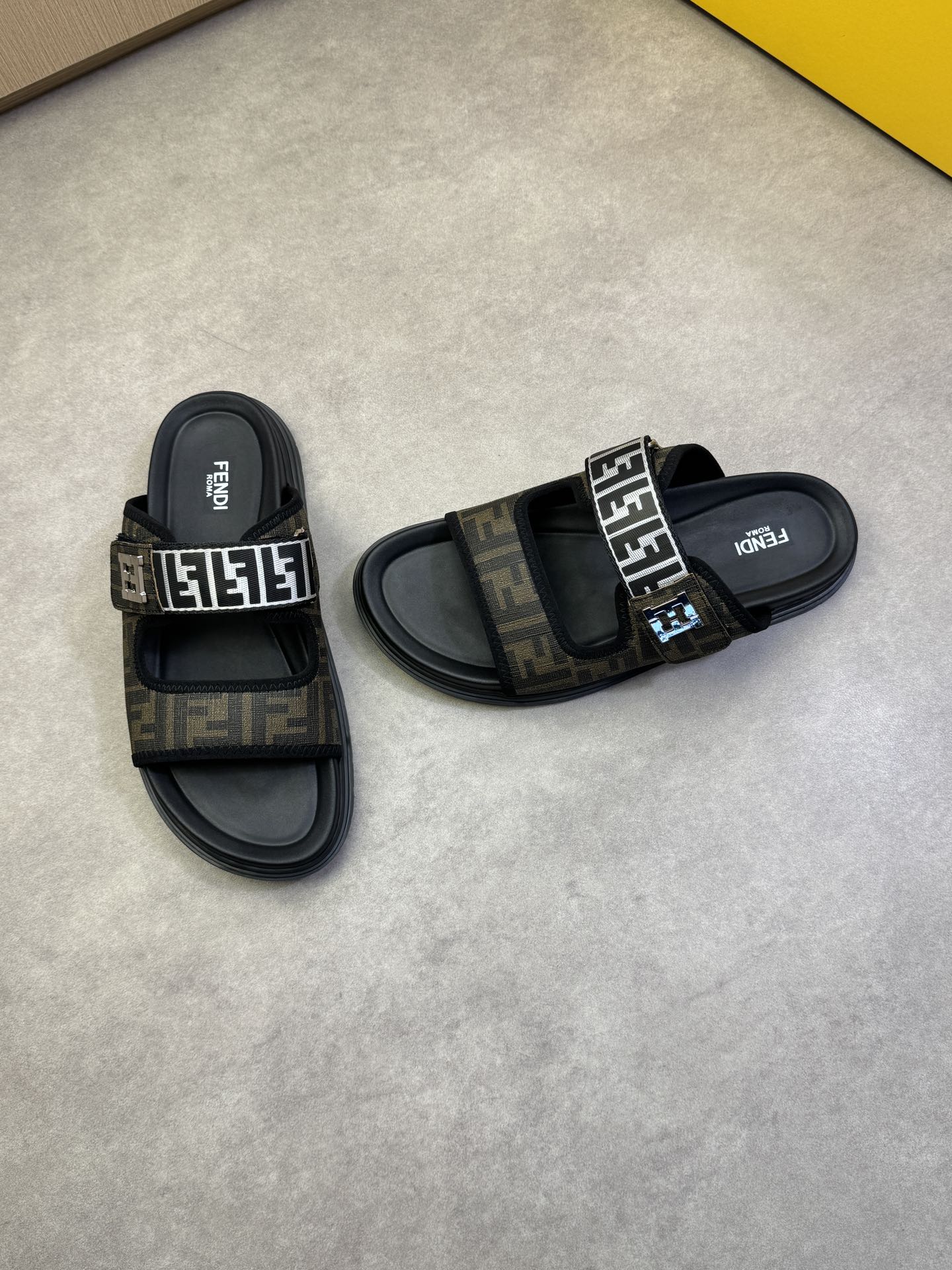 LuxluxHouse Best Quality Sandals Fendi