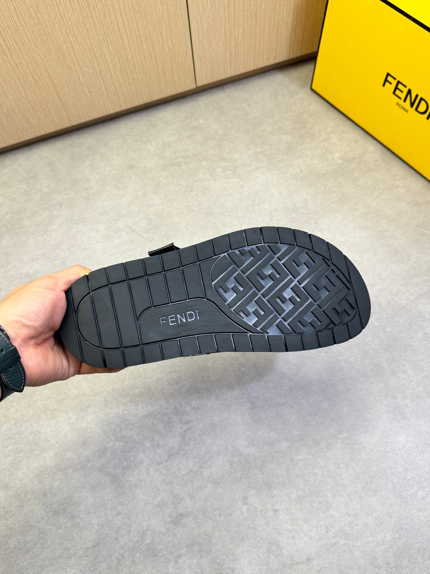 LuxluxHouse Best Quality Sandals Fendi