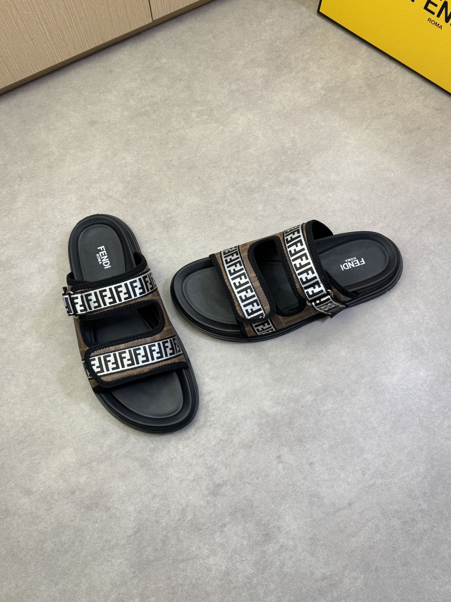 LuxluxHouse Best Quality Sandals Fendi