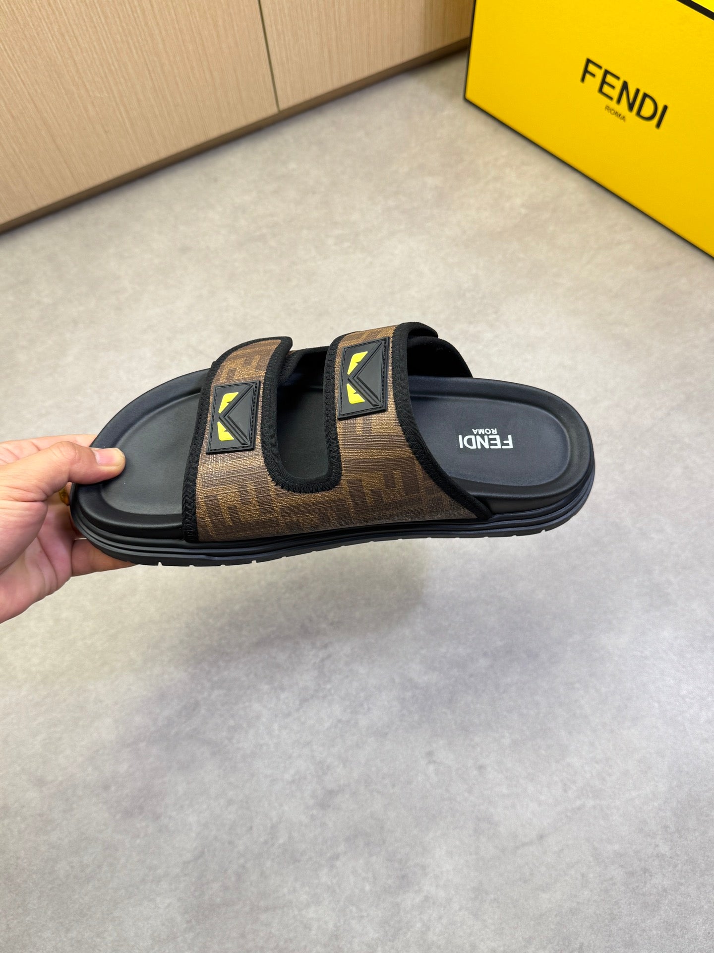 LuxluxHouse Best Quality Sandals Fendi