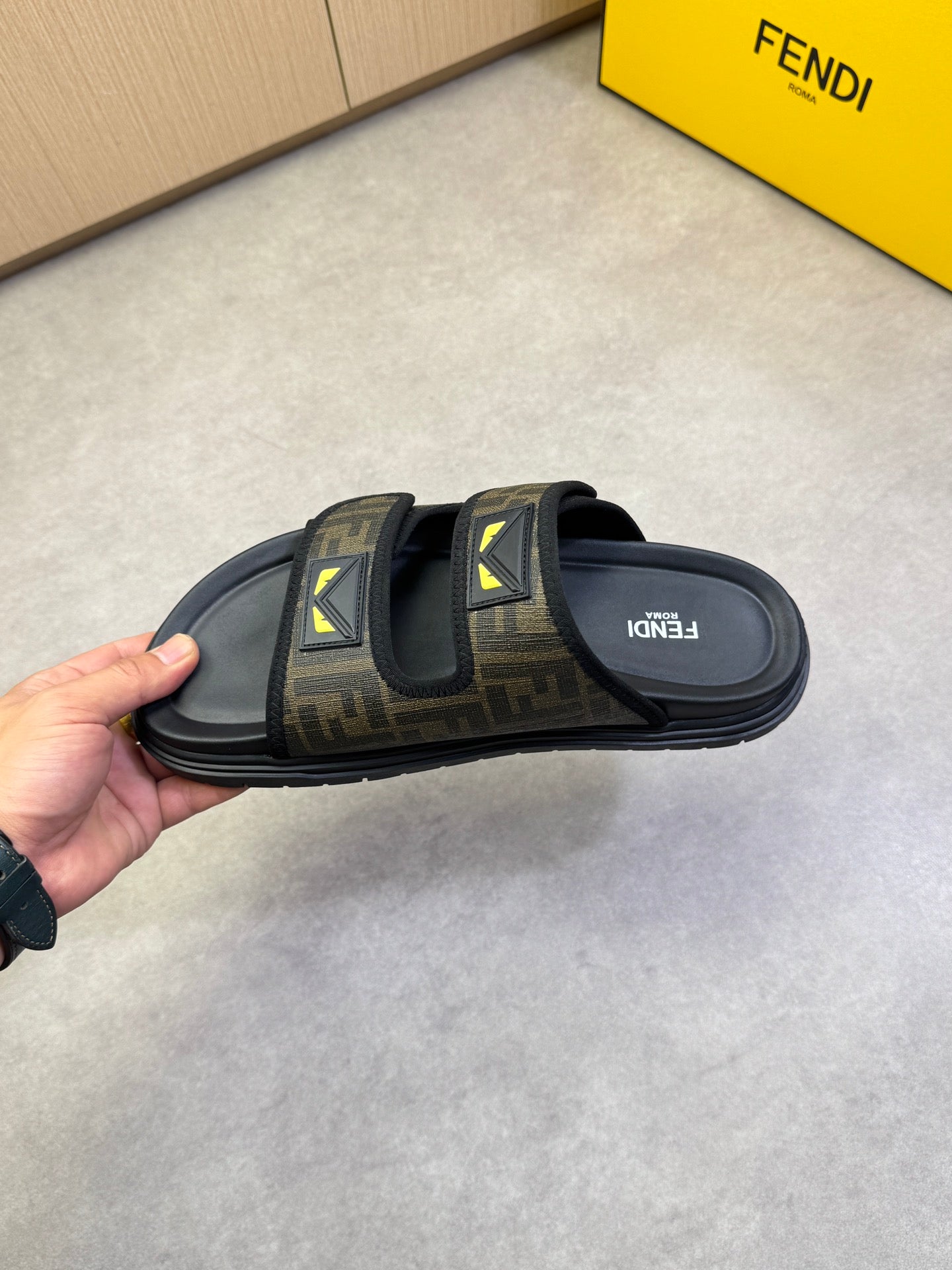 LuxluxHouse Best Quality Sandals Fendi