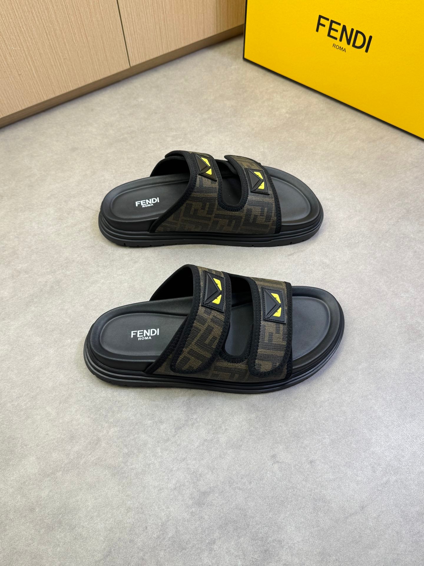 LuxluxHouse Best Quality Sandals Fendi