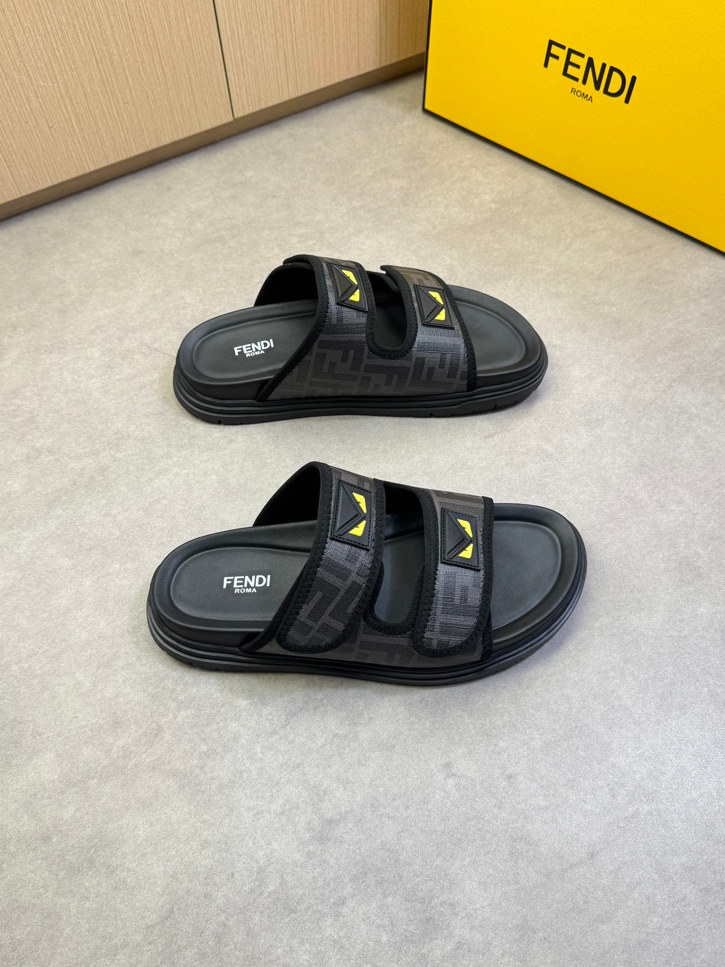 LuxluxHouse Best Quality Sandals Fendi