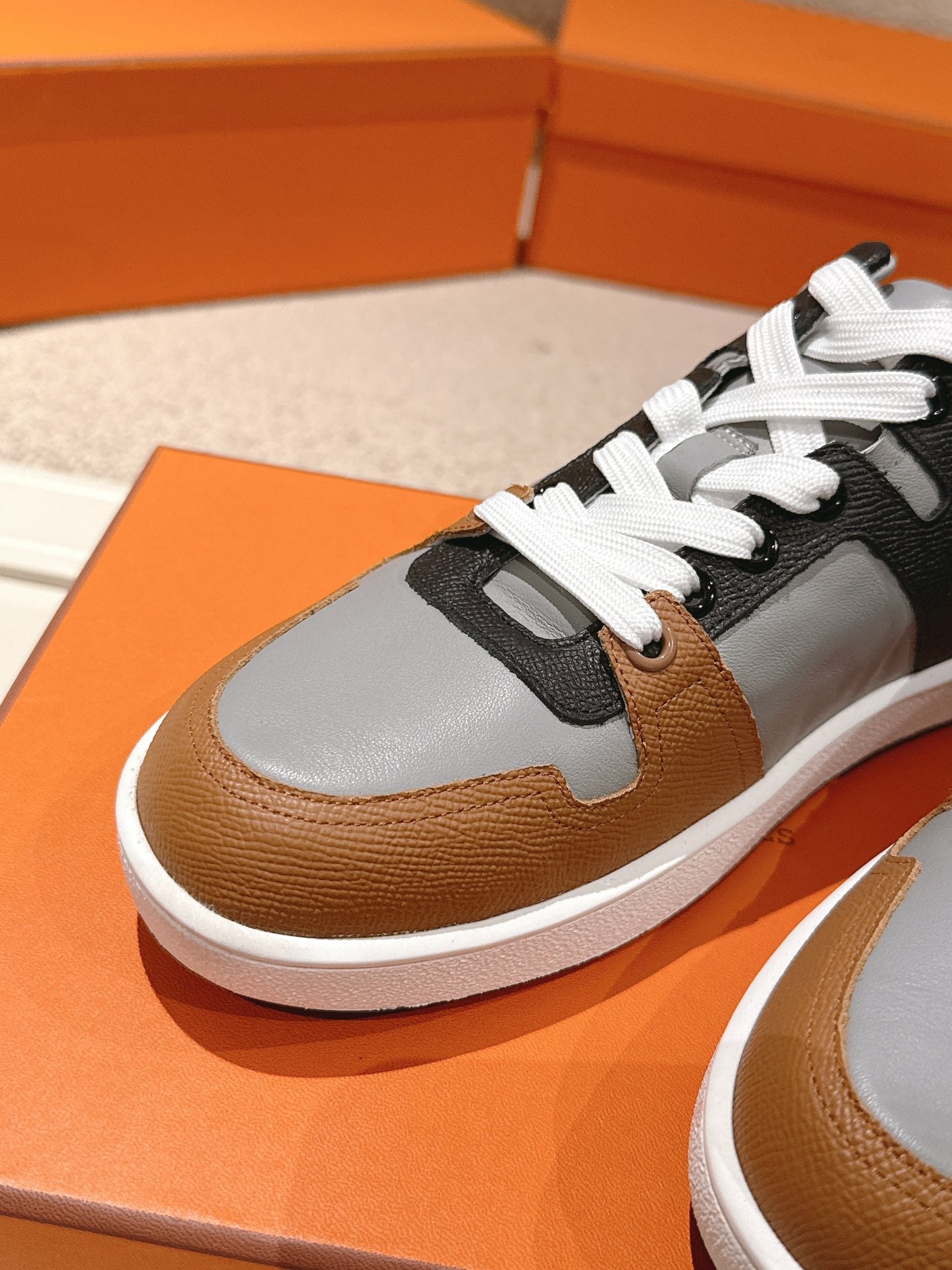 LuxluxHouse Best Quality Women Shoes Hermes