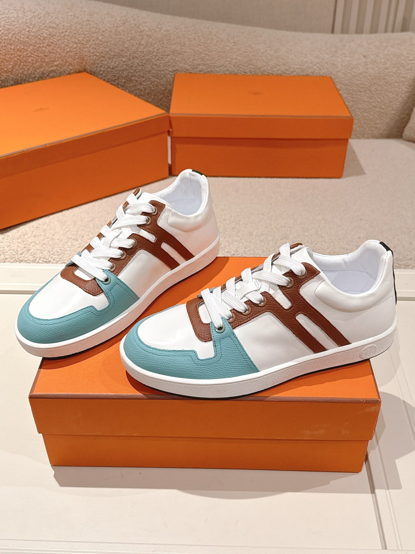 LuxluxHouse Best Quality Women Shoes Hermes