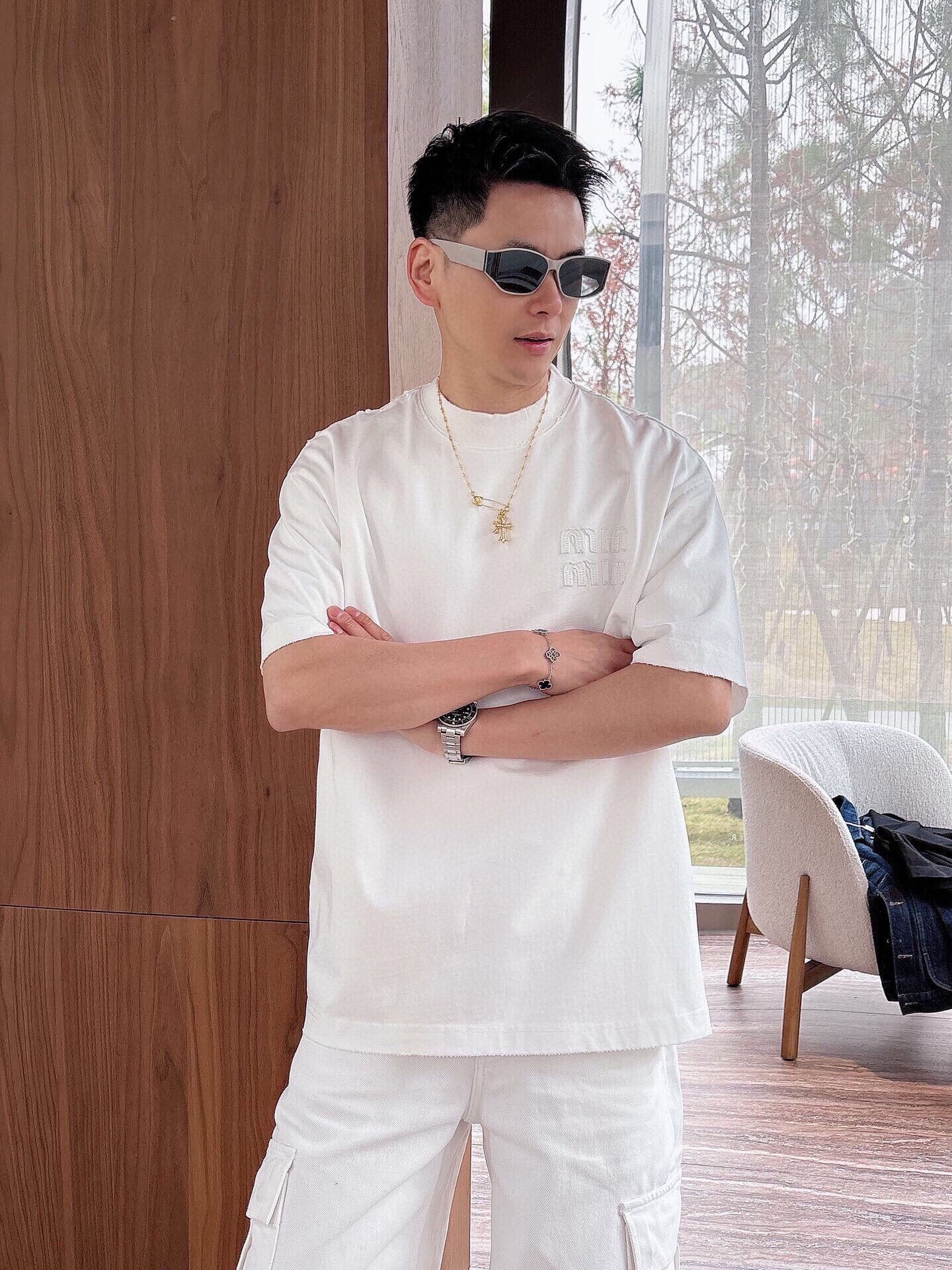 LuxluxHouse Best Quality Clothes Miu Miu T-shirt