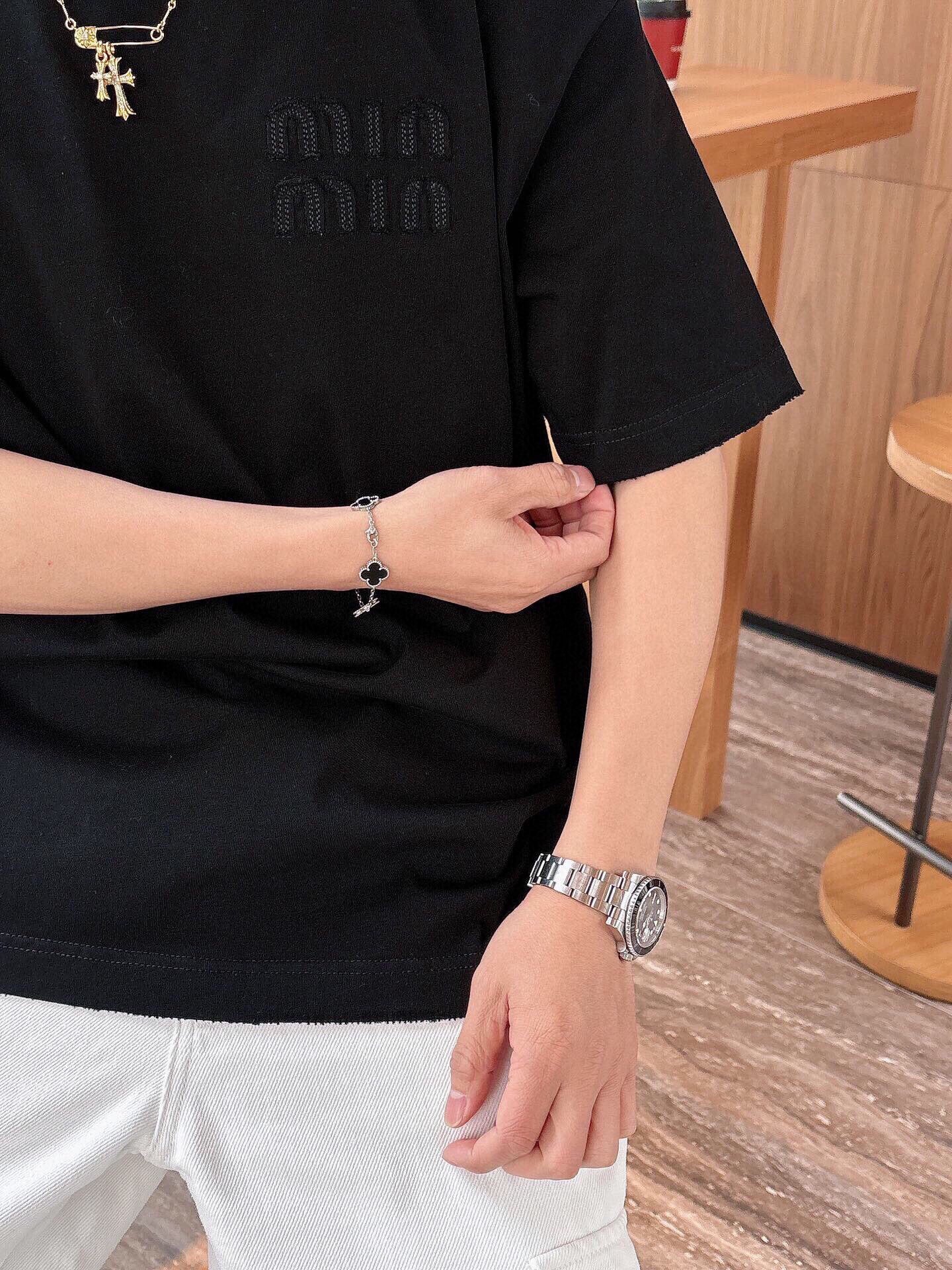 LuxluxHouse Best Quality Clothes Miu Miu T-shirt