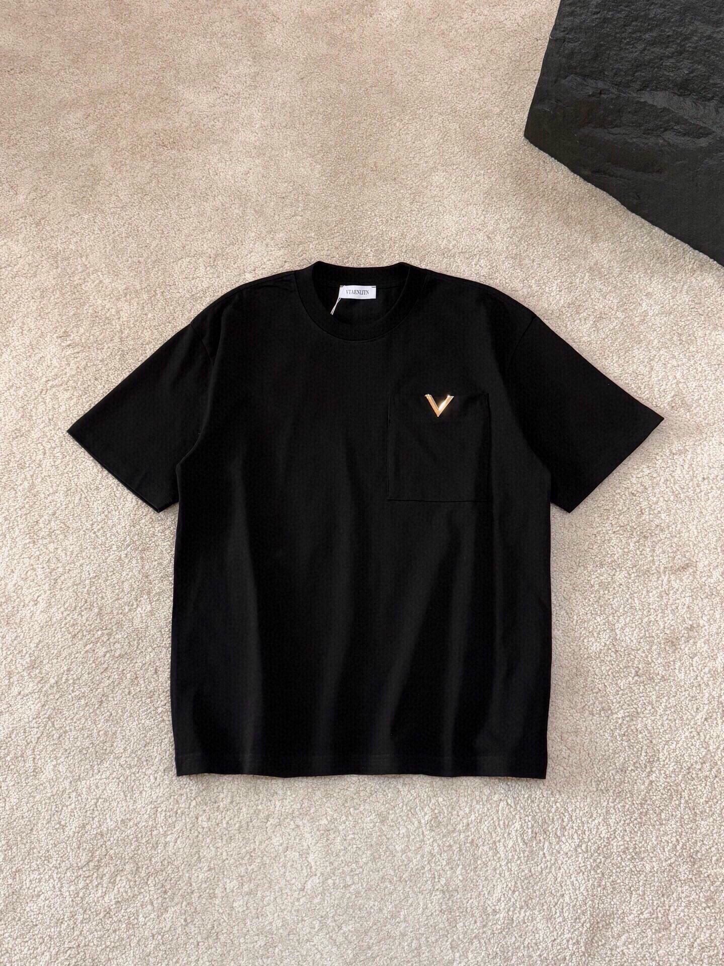 LuxluxHouse Best Quality Clothes Valentino T-shirt
