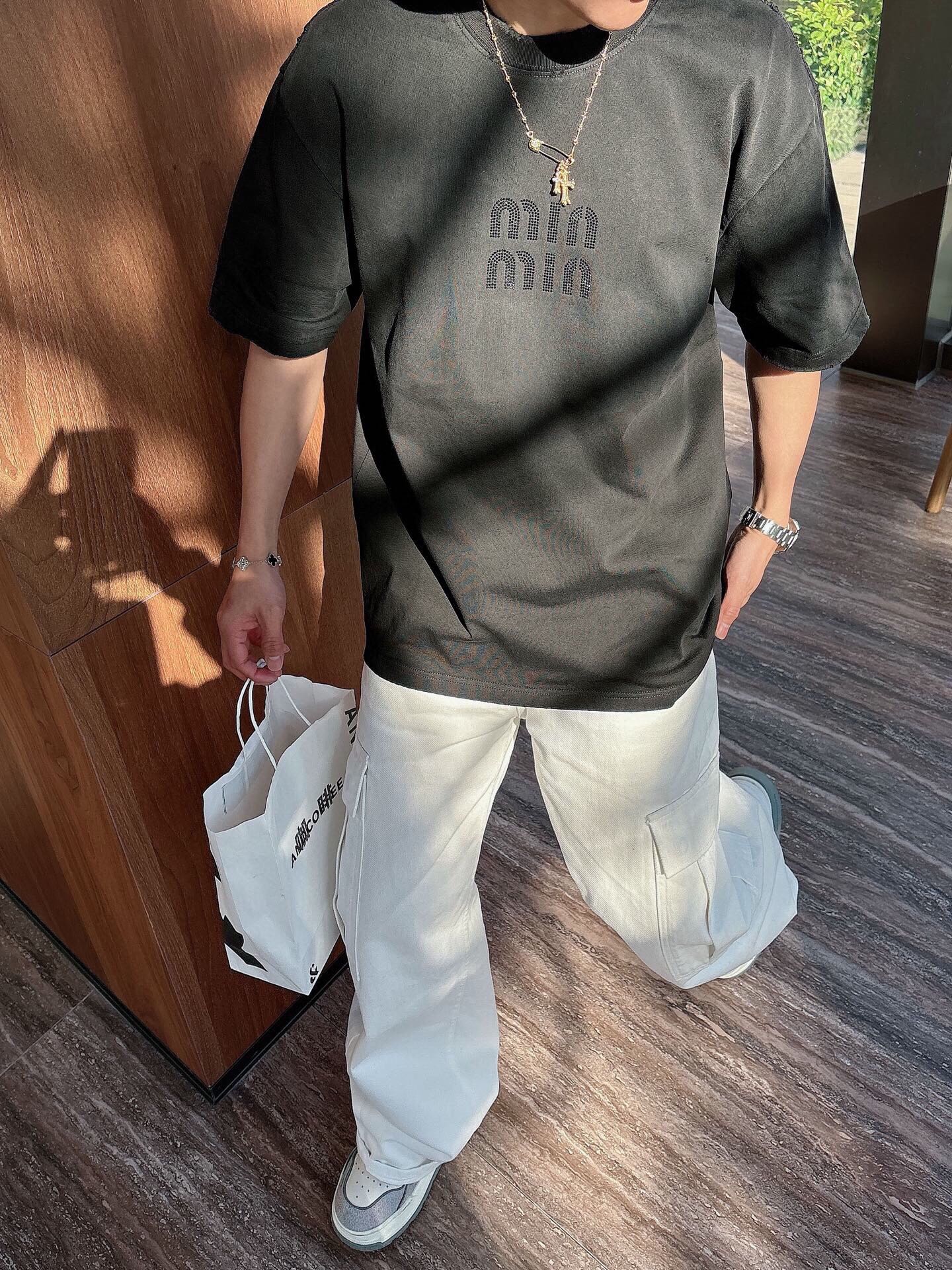 LuxluxHouse Best Quality Clothes Miu Miu T-shirt