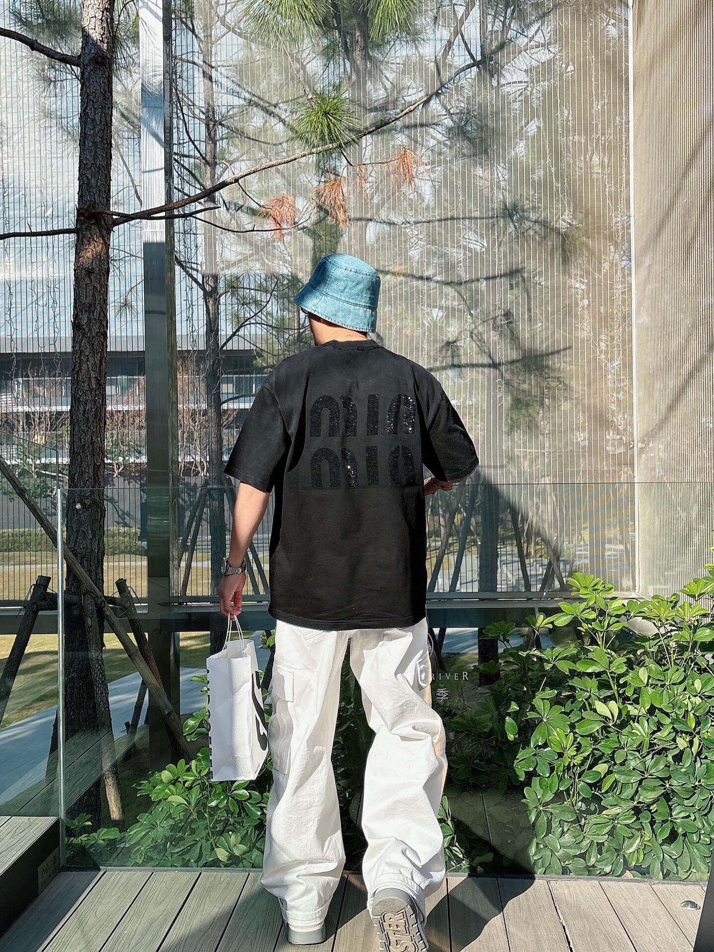 LuxluxHouse Best Quality Clothes Miu Miu T-shirt