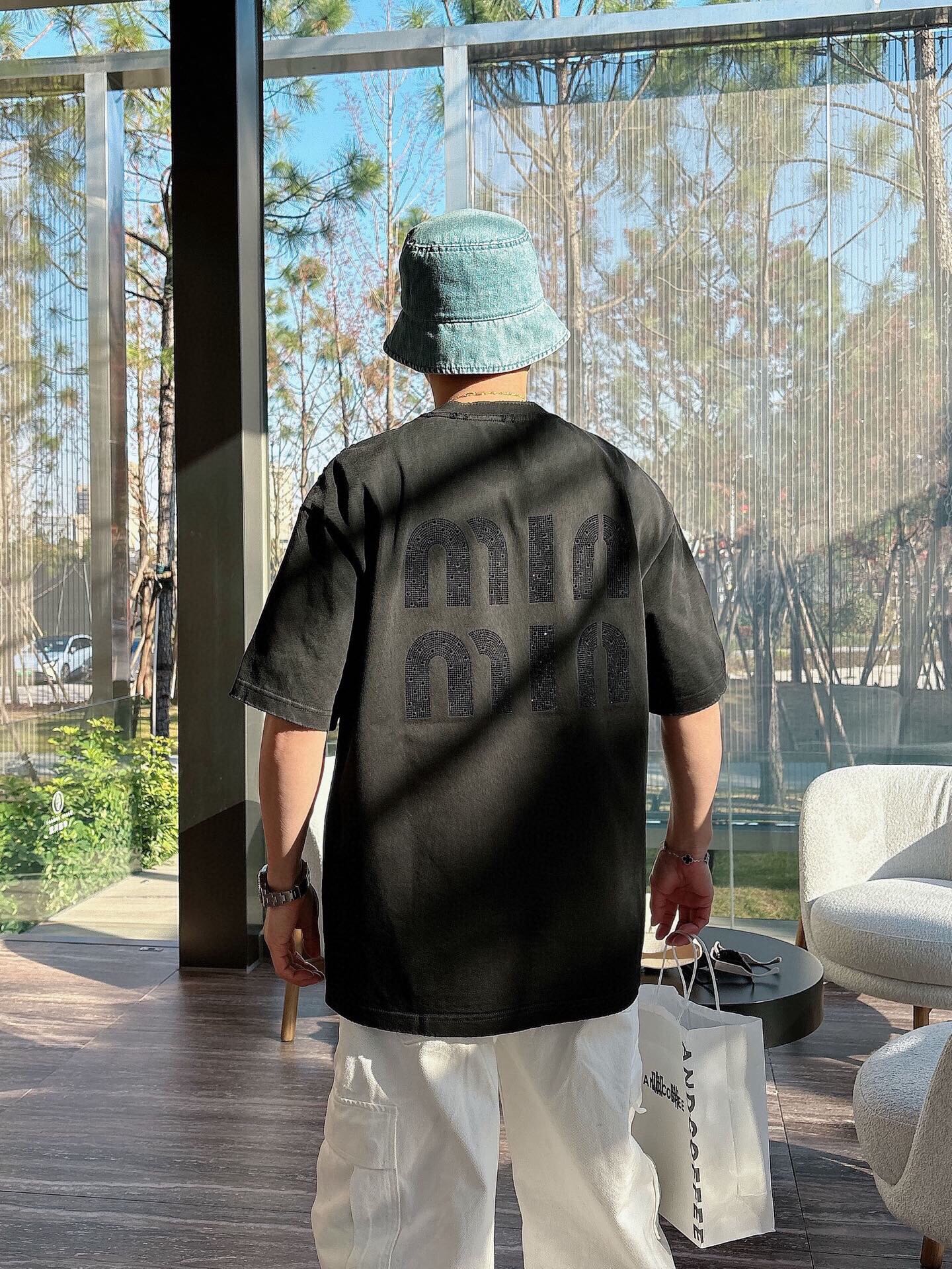 LuxluxHouse Best Quality Clothes Miu Miu T-shirt