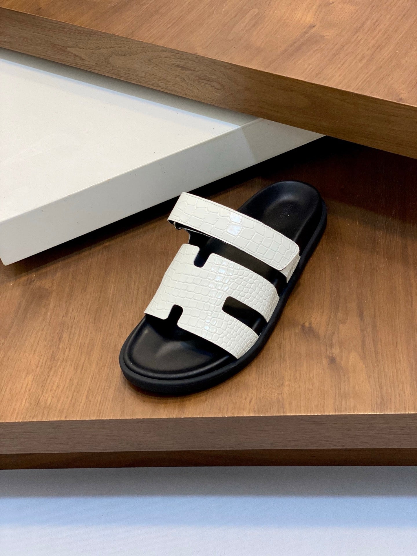 LuxluxHouse Best Quality Sandals Hermes