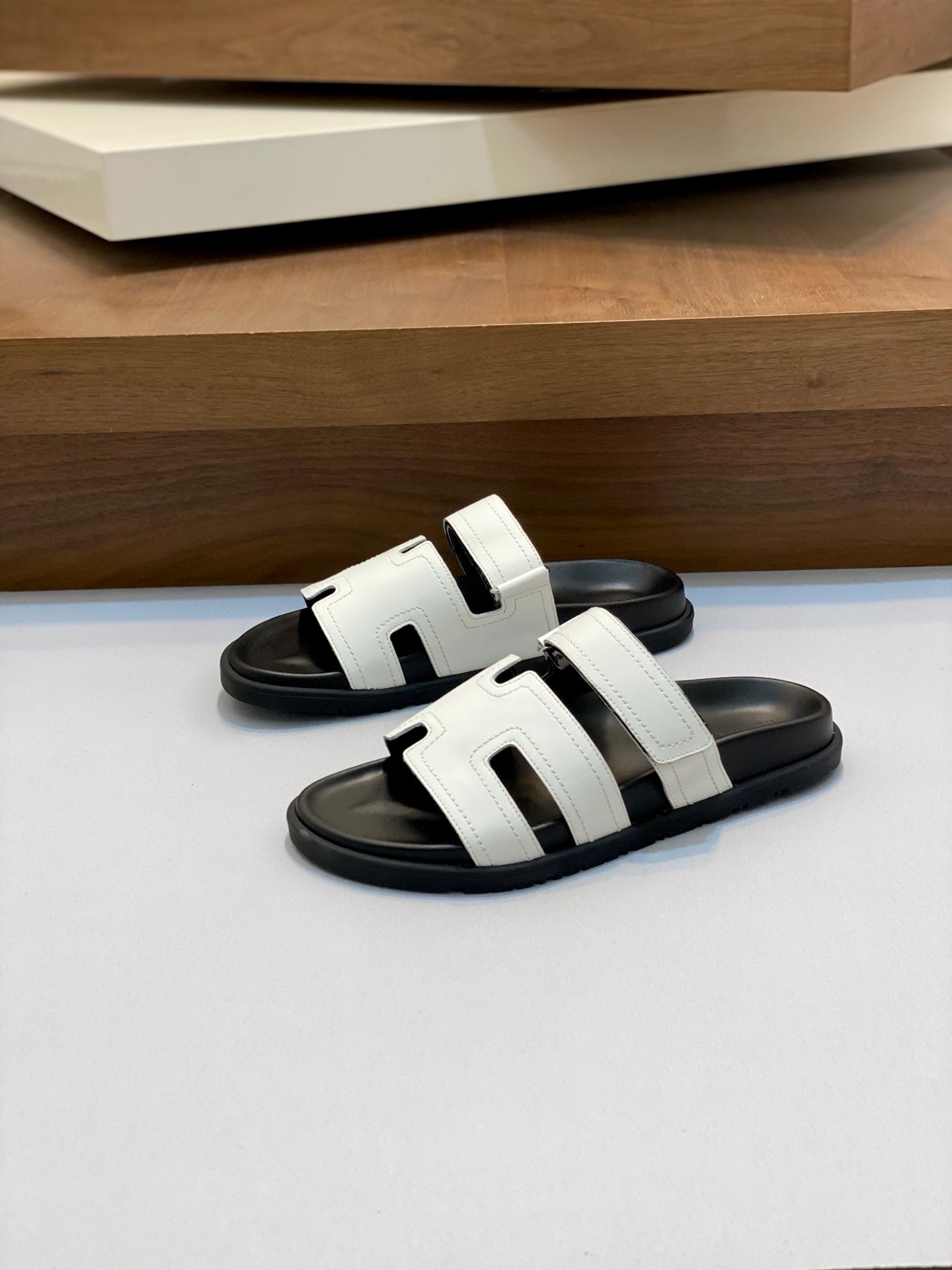 LuxluxHouse Best Quality Sandals Hermes