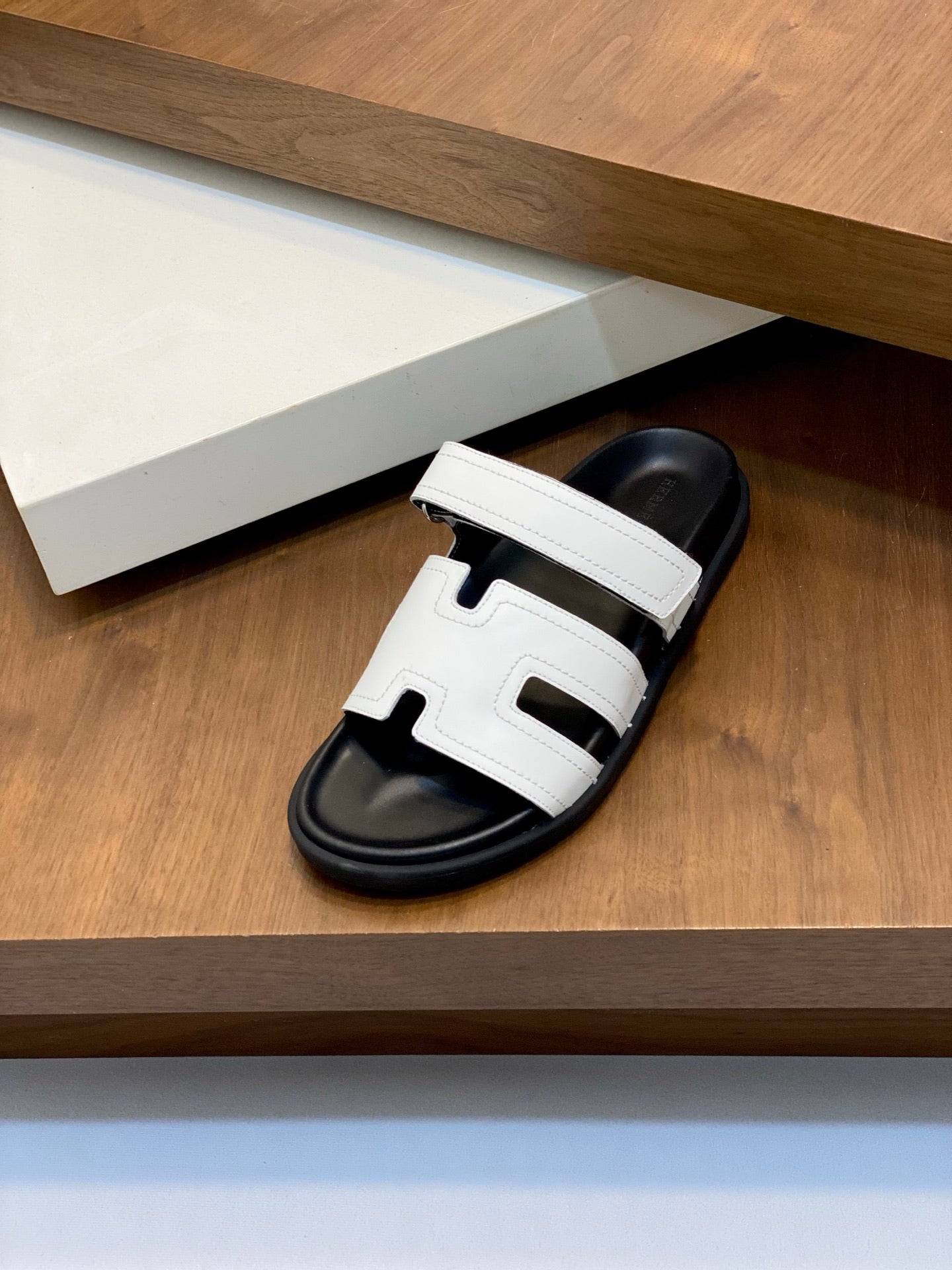 LuxluxHouse Best Quality Sandals Hermes