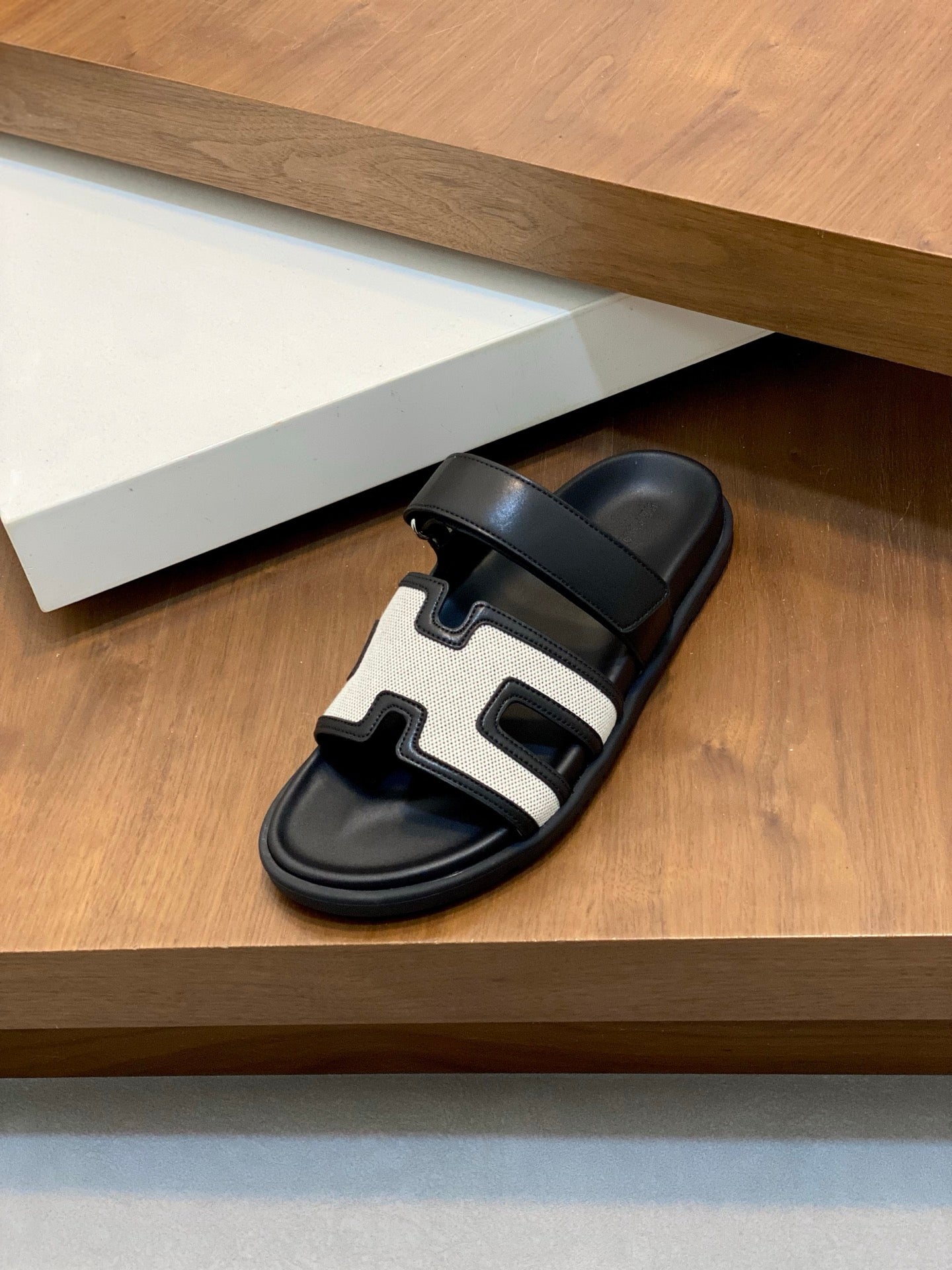 LuxluxHouse Best Quality Sandals Hermes