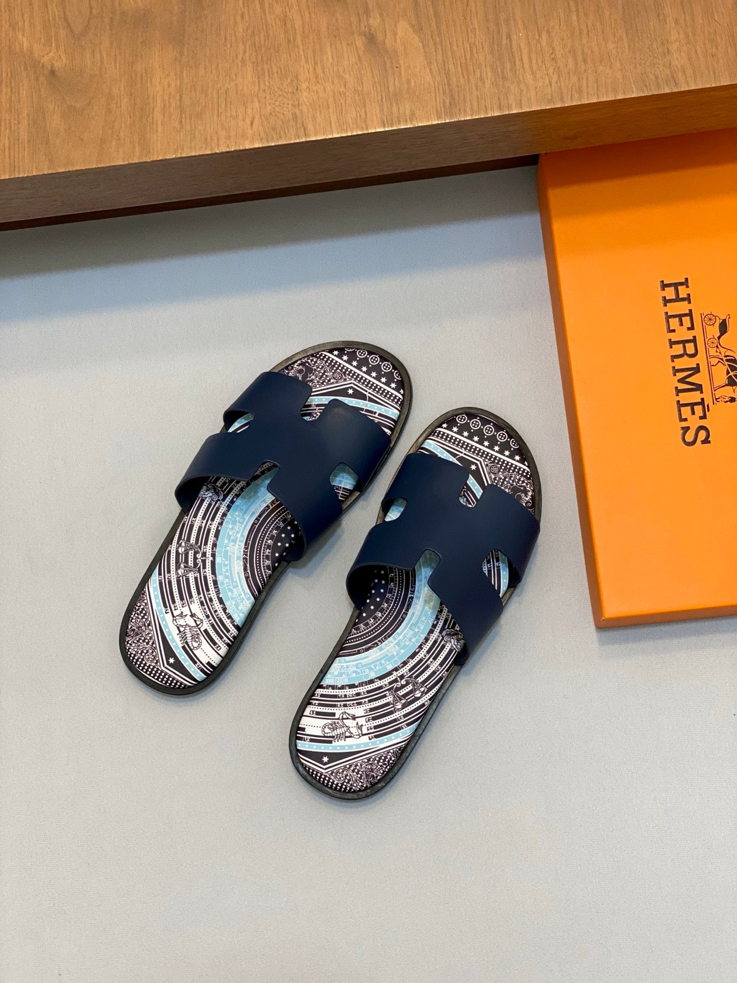 LuxluxHouse Best Quality Sandals Hermes