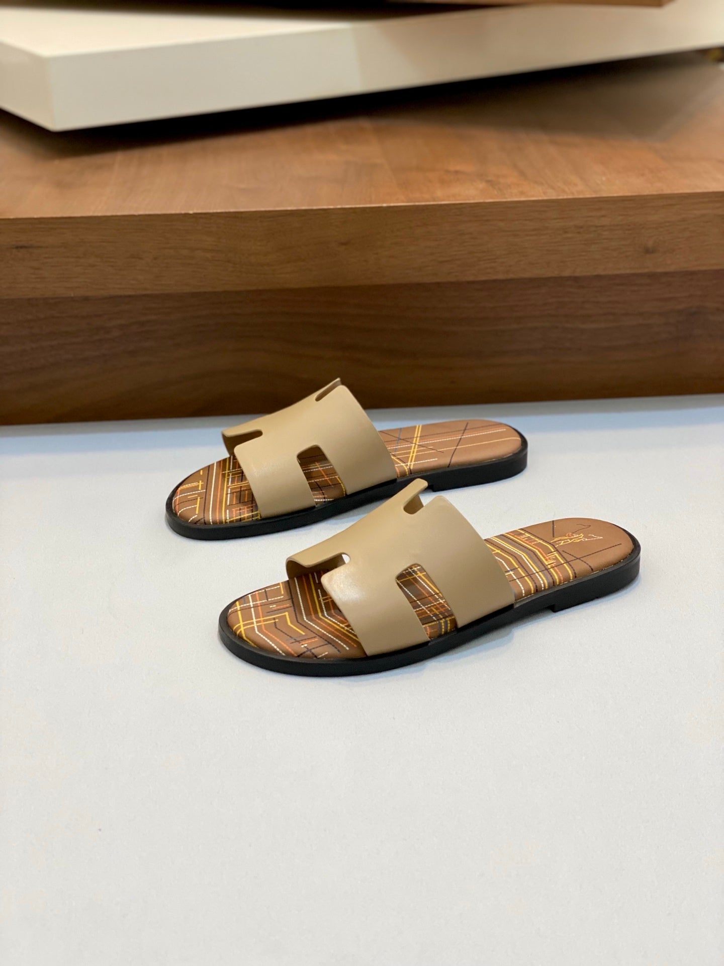 LuxluxHouse Best Quality Sandals Hermes