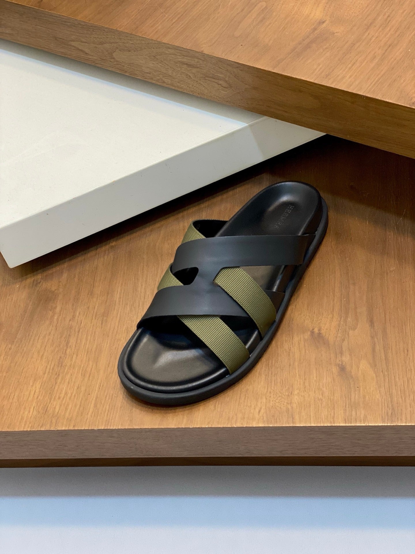 LuxluxHouse Best Quality Sandals Hermes