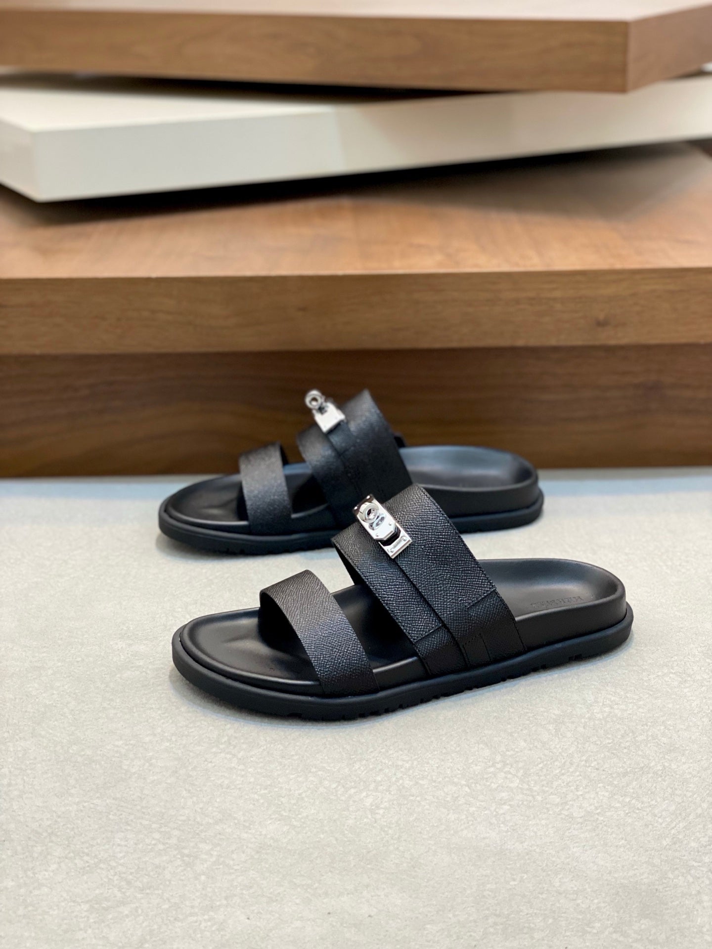 LuxluxHouse Best Quality Sandals Hermes