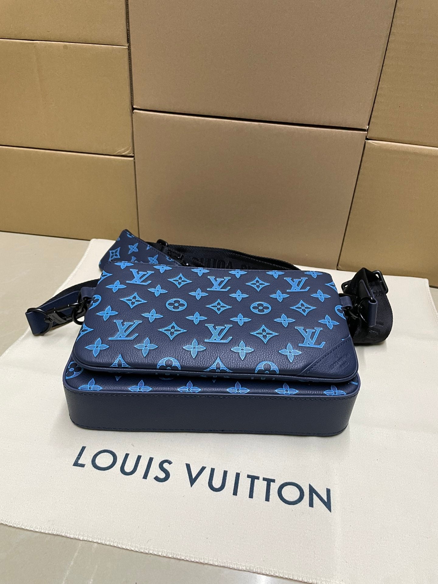 LuxluxHouse Best Quality Bags Louis Vuitton Women Men