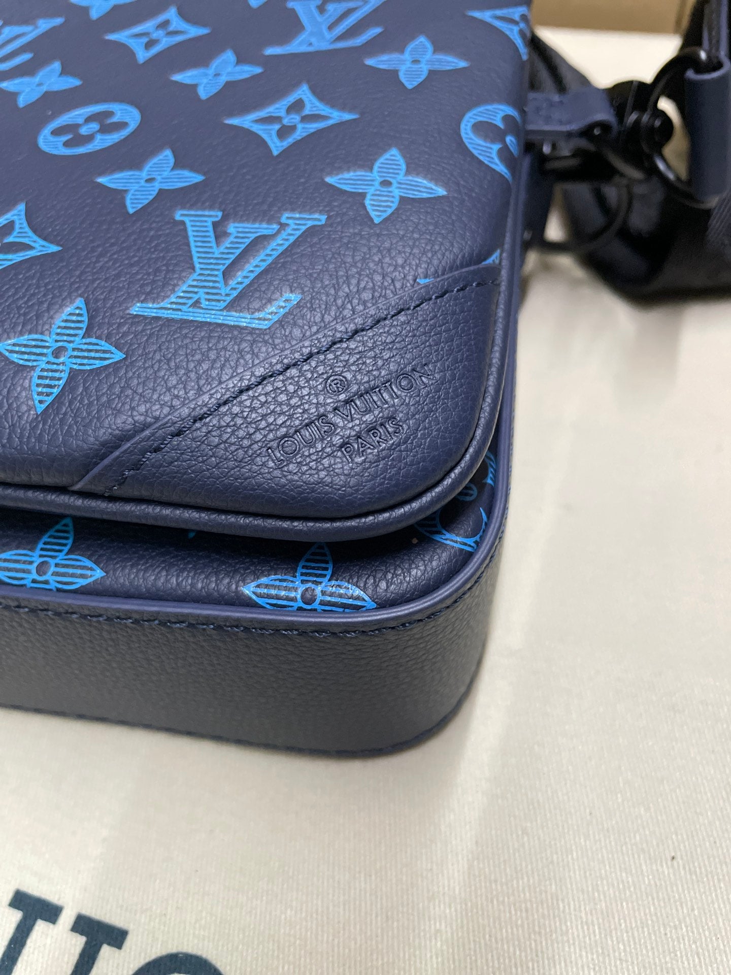 LuxluxHouse Best Quality Bags Louis Vuitton Women Men