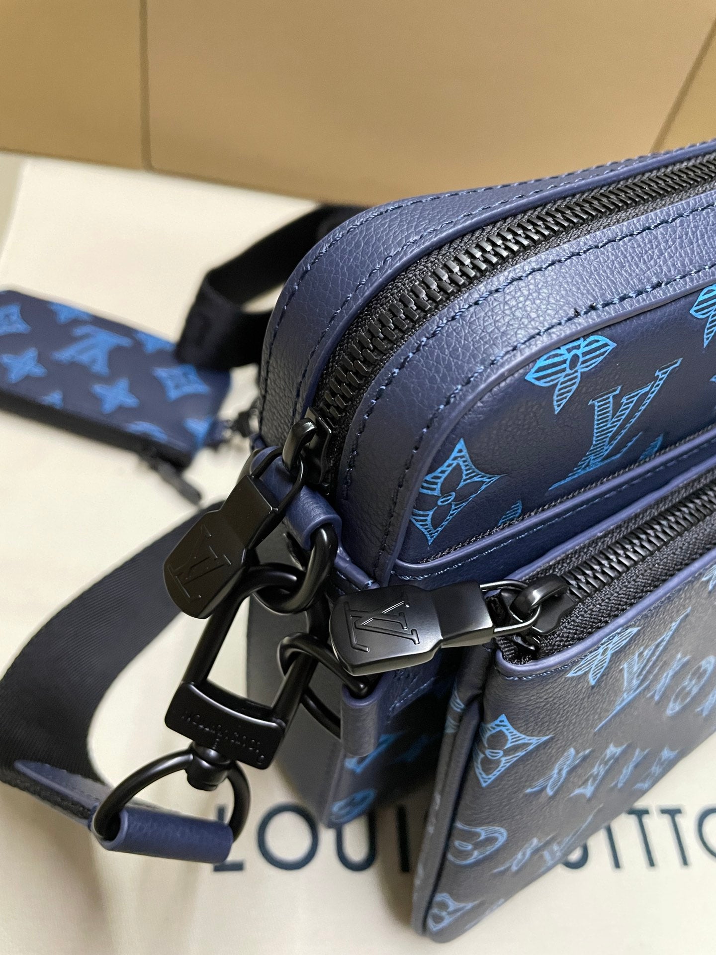 LuxluxHouse Best Quality Bags Louis Vuitton Women Men