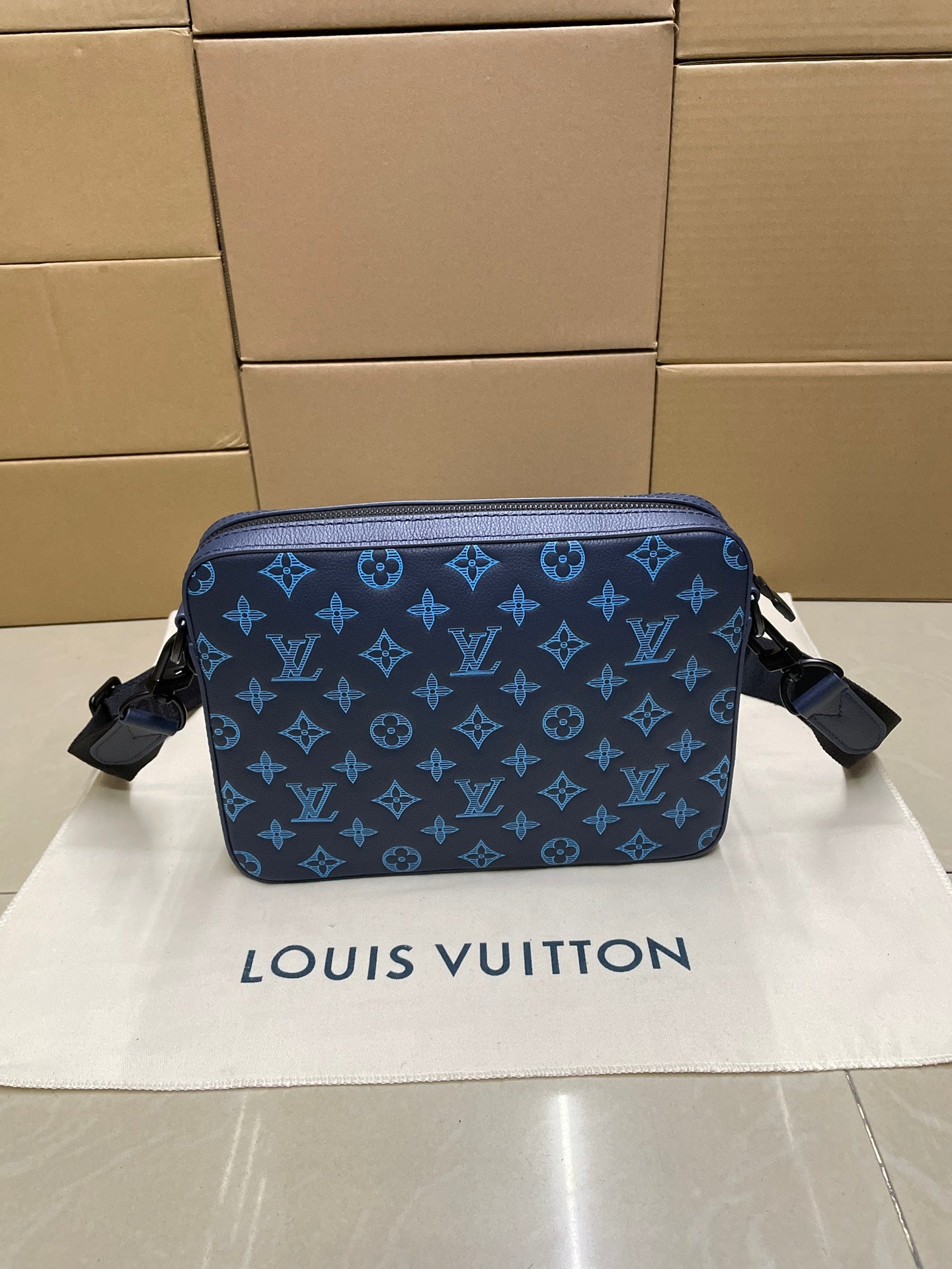 LuxluxHouse Best Quality Bags Louis Vuitton Women Men