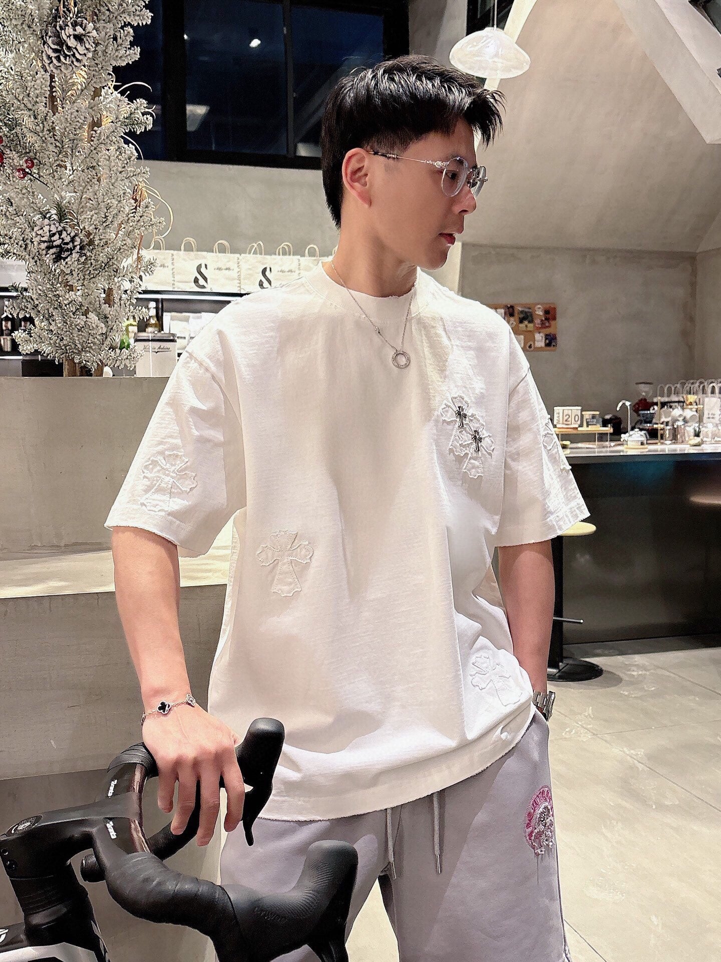 LuxluxHouse Best Quality Clothes Pants Chrome Hearts T-shirt