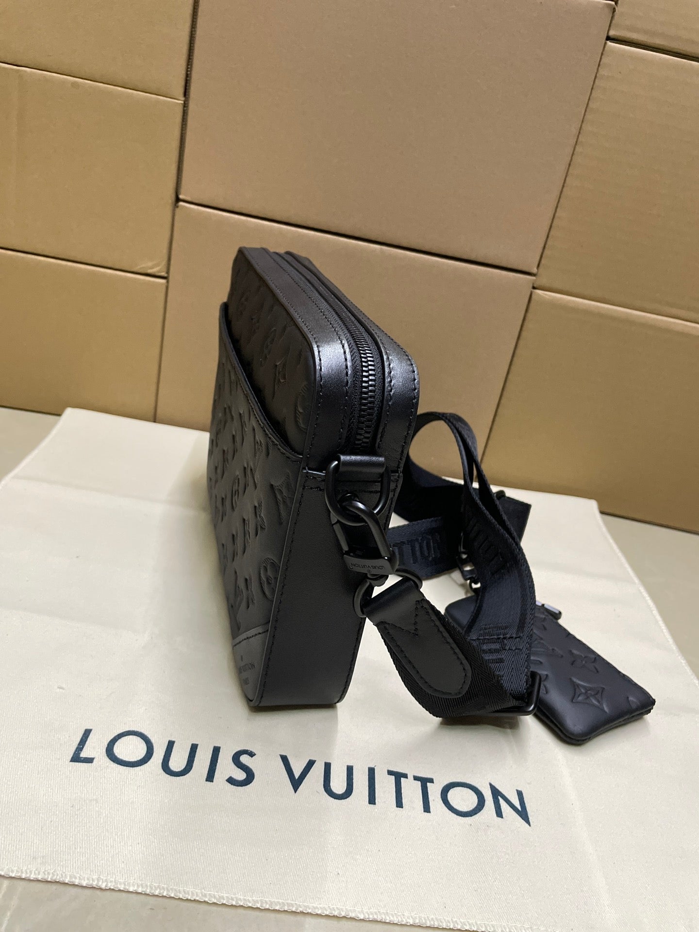 LuxluxHouse Best Quality Bags Louis Vuitton Women Men