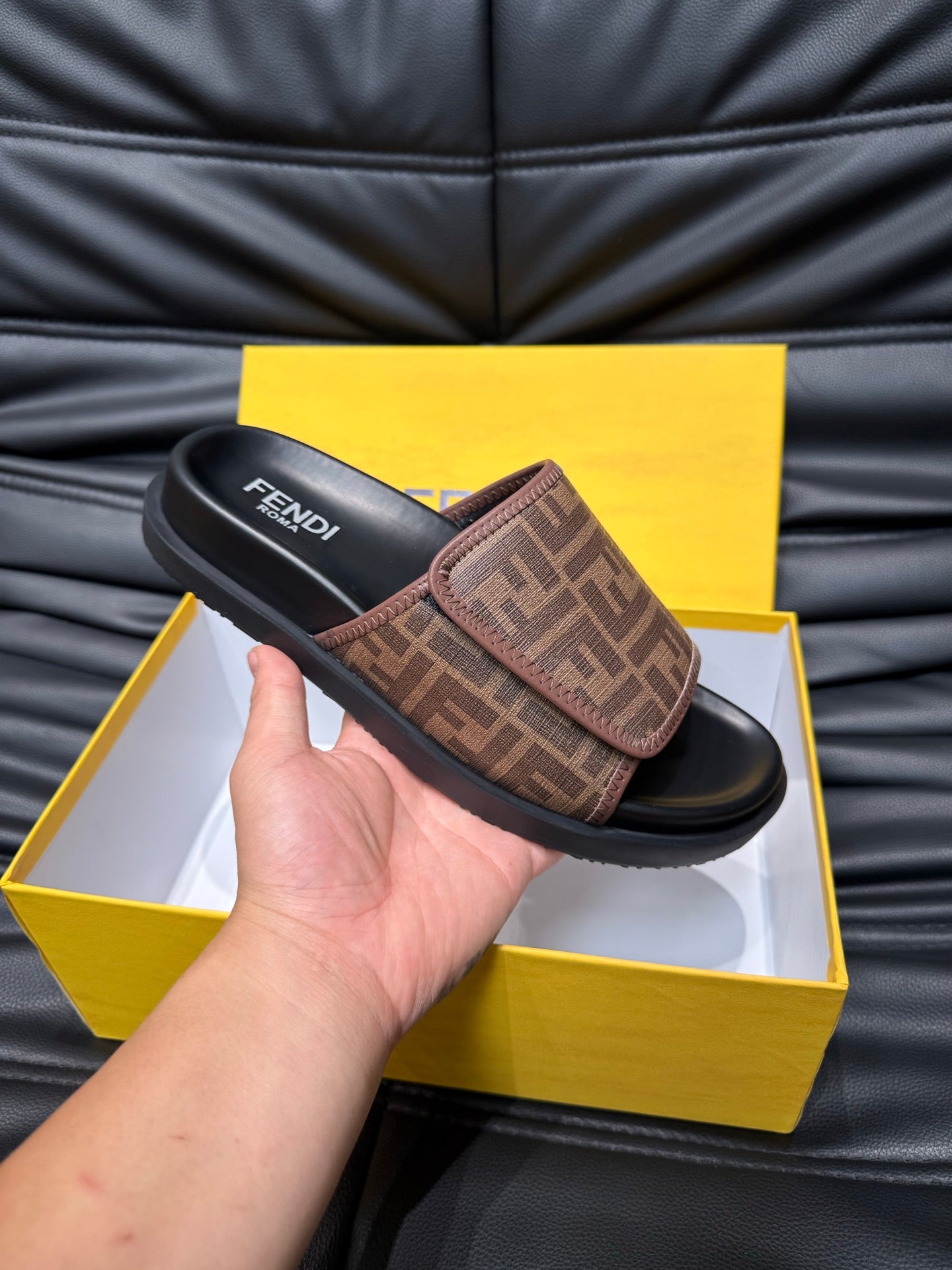 LuxluxHouse Best Quality Sandals Fendi