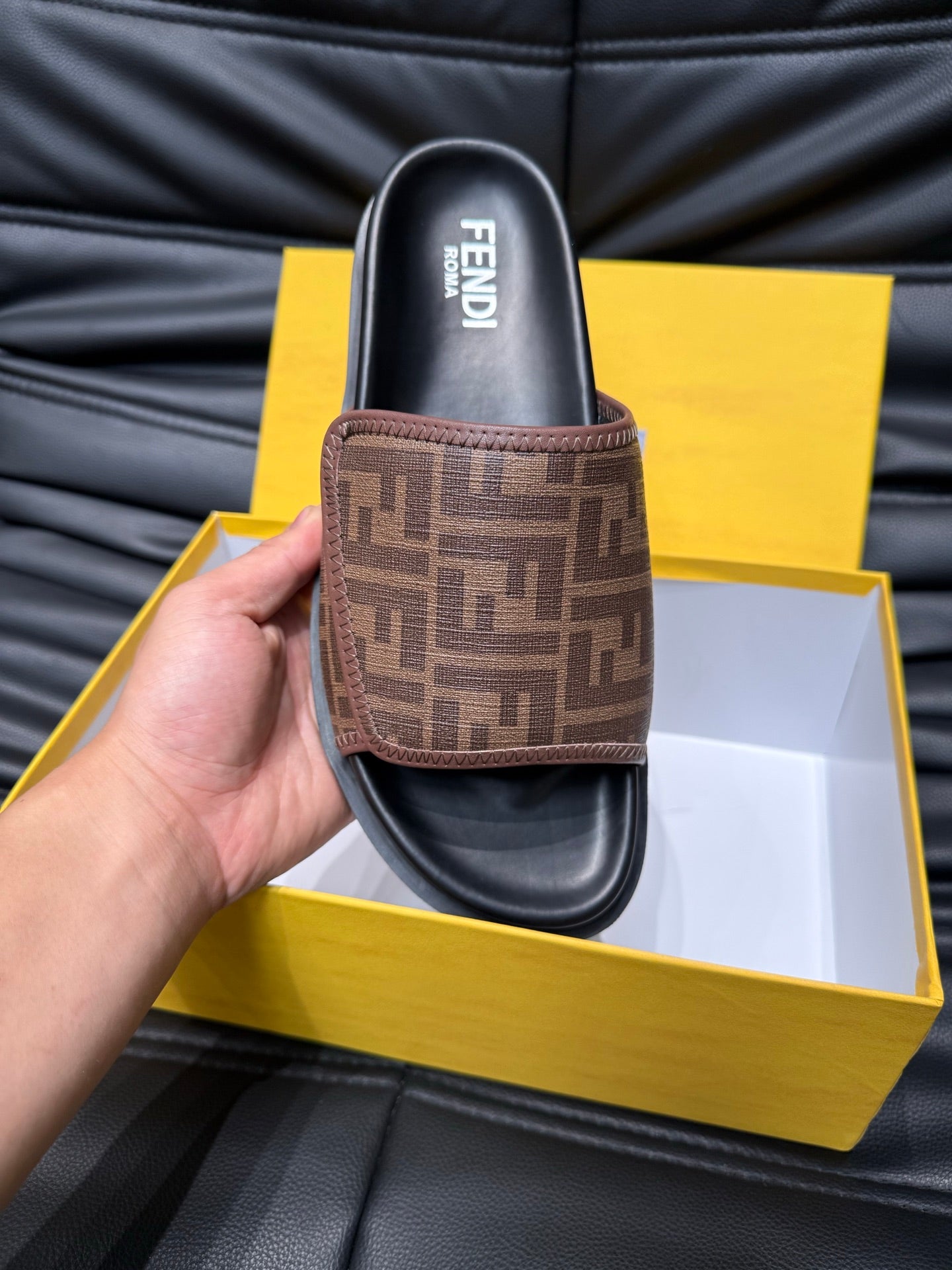 LuxluxHouse Best Quality Sandals Fendi