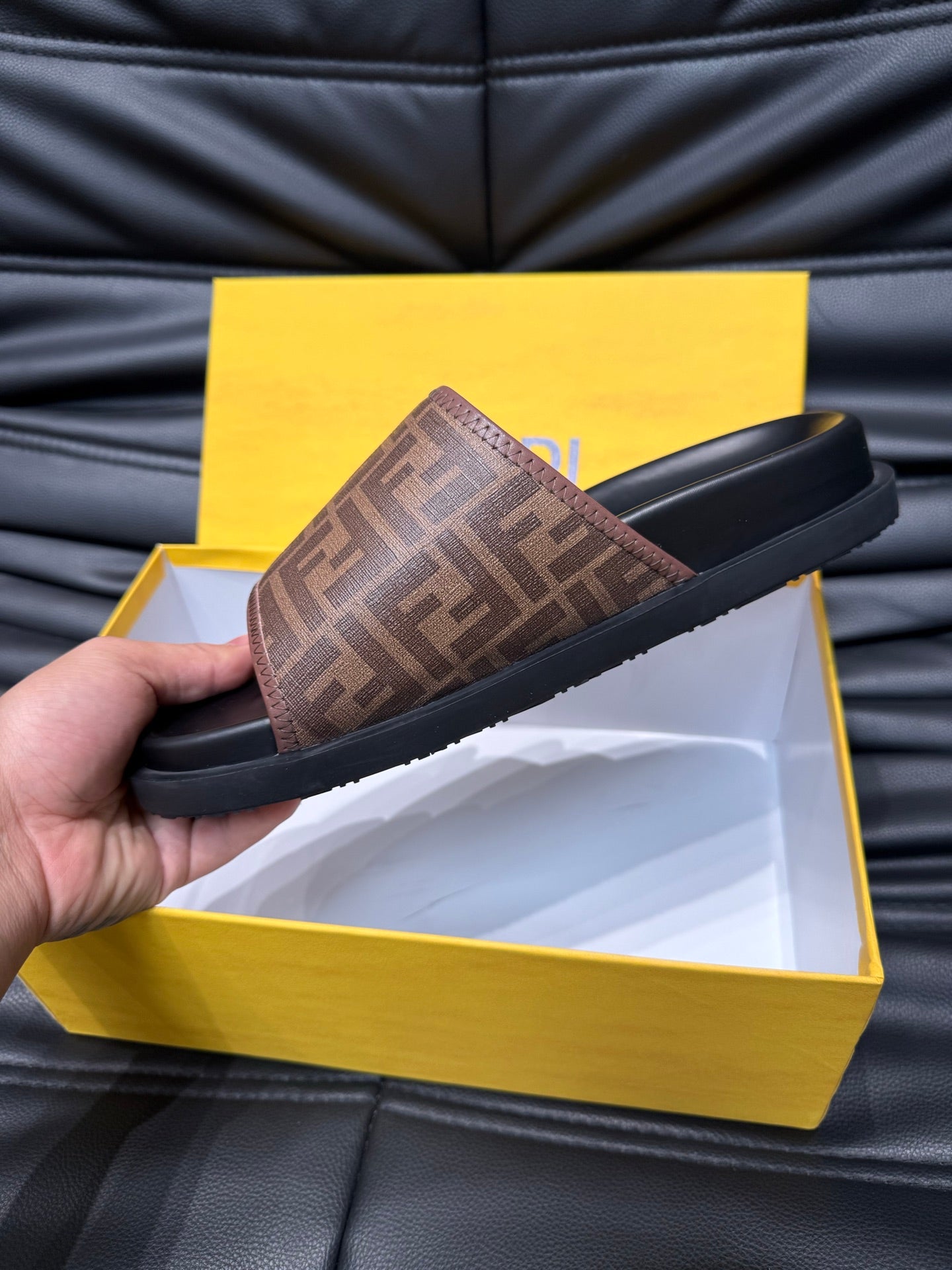 LuxluxHouse Best Quality Sandals Fendi