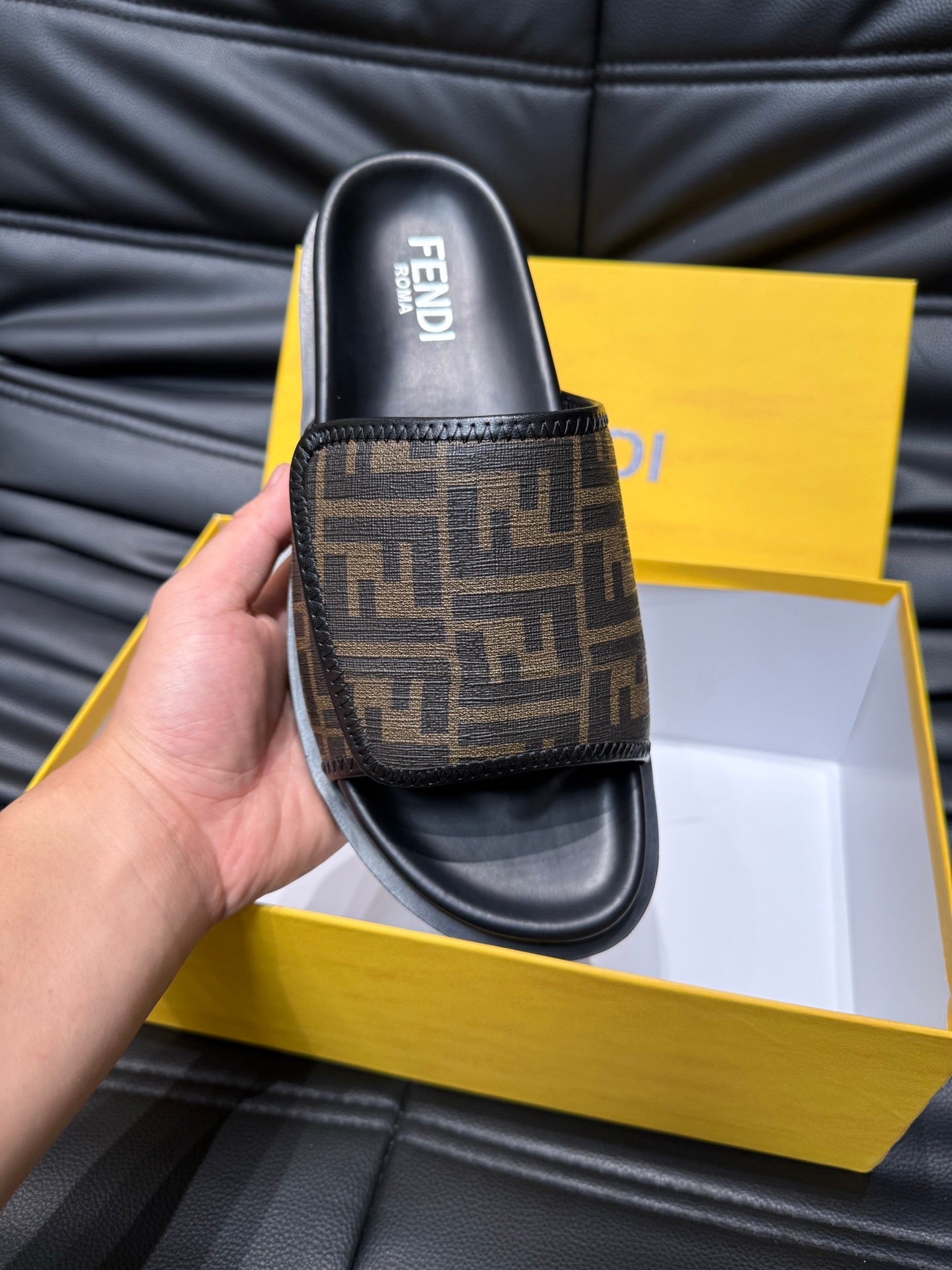LuxluxHouse Best Quality Sandals Fendi