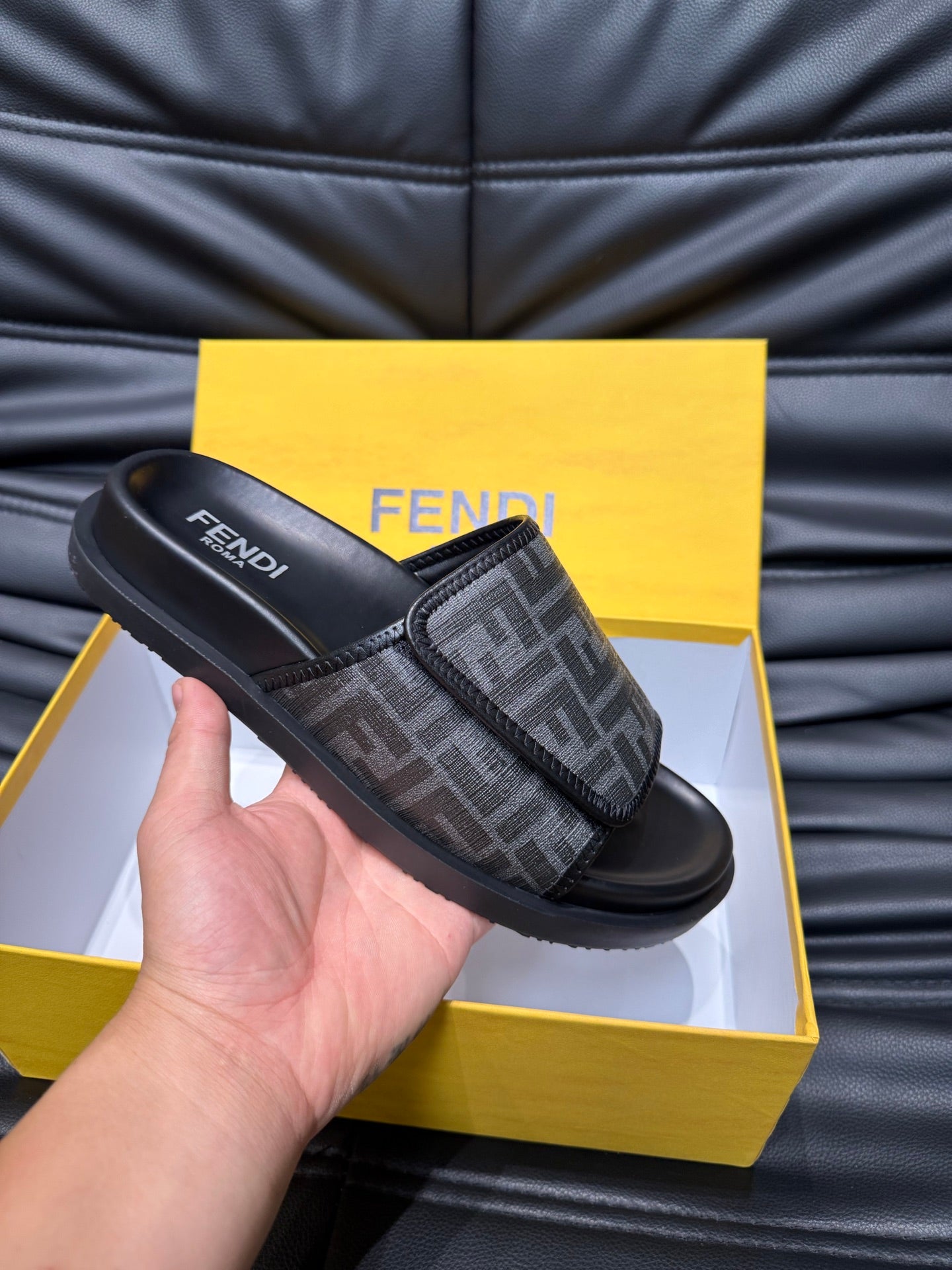 LuxluxHouse Best Quality Sandals Fendi